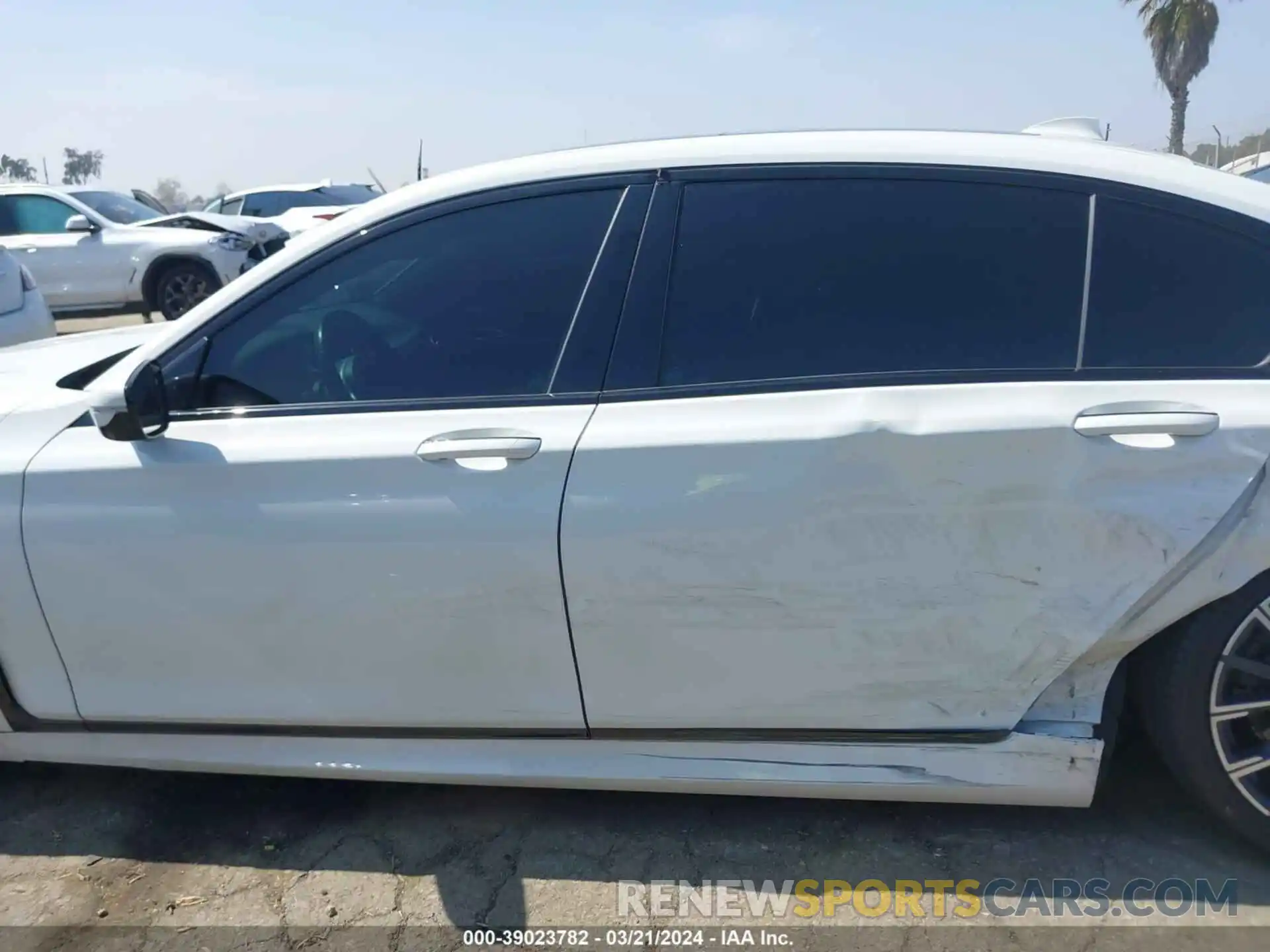 14 Photograph of a damaged car WBA7T2C07LCD01204 BMW 740I 2020