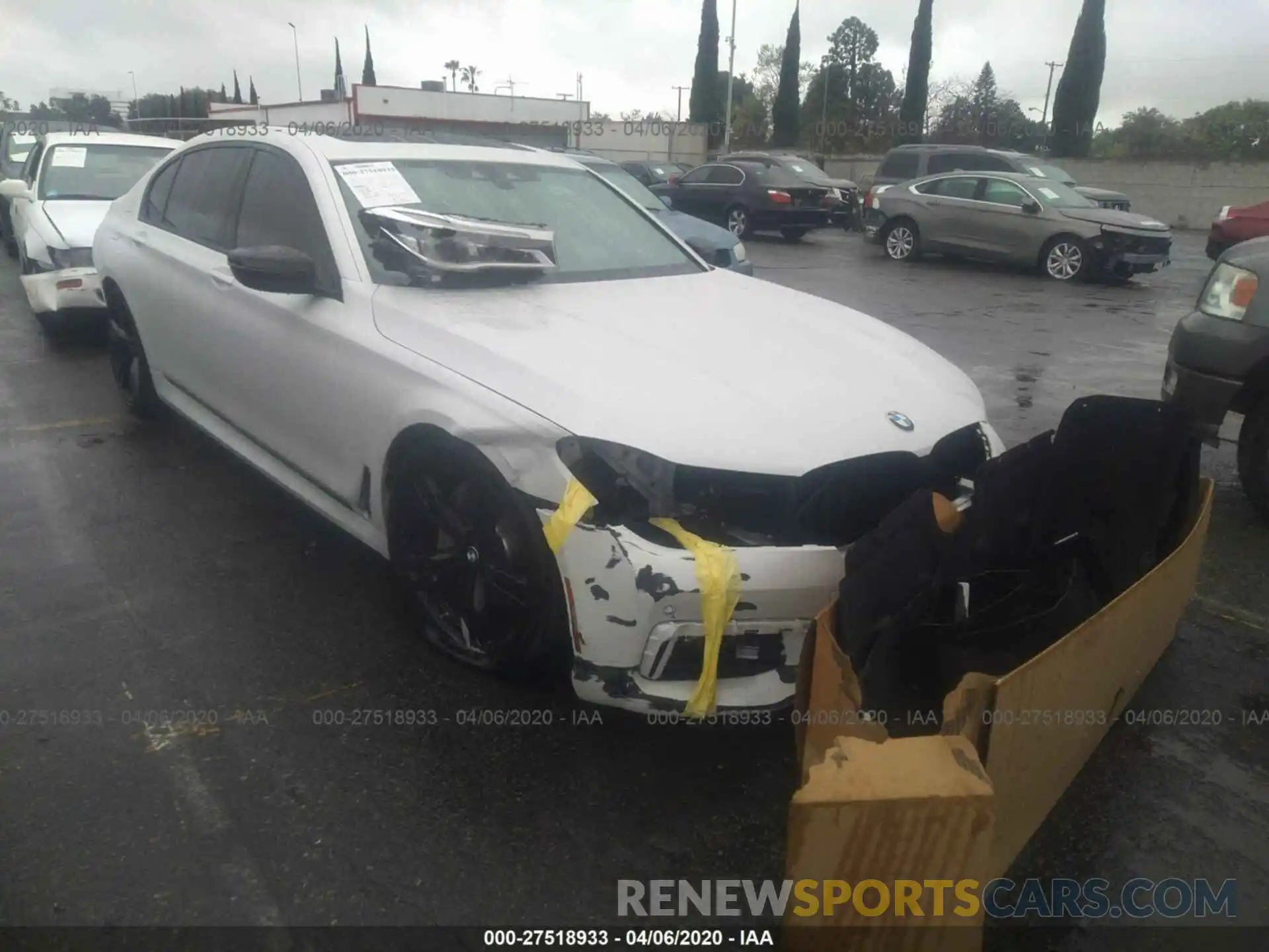 1 Photograph of a damaged car WBA7F0C59KGM25535 BMW 750 2019