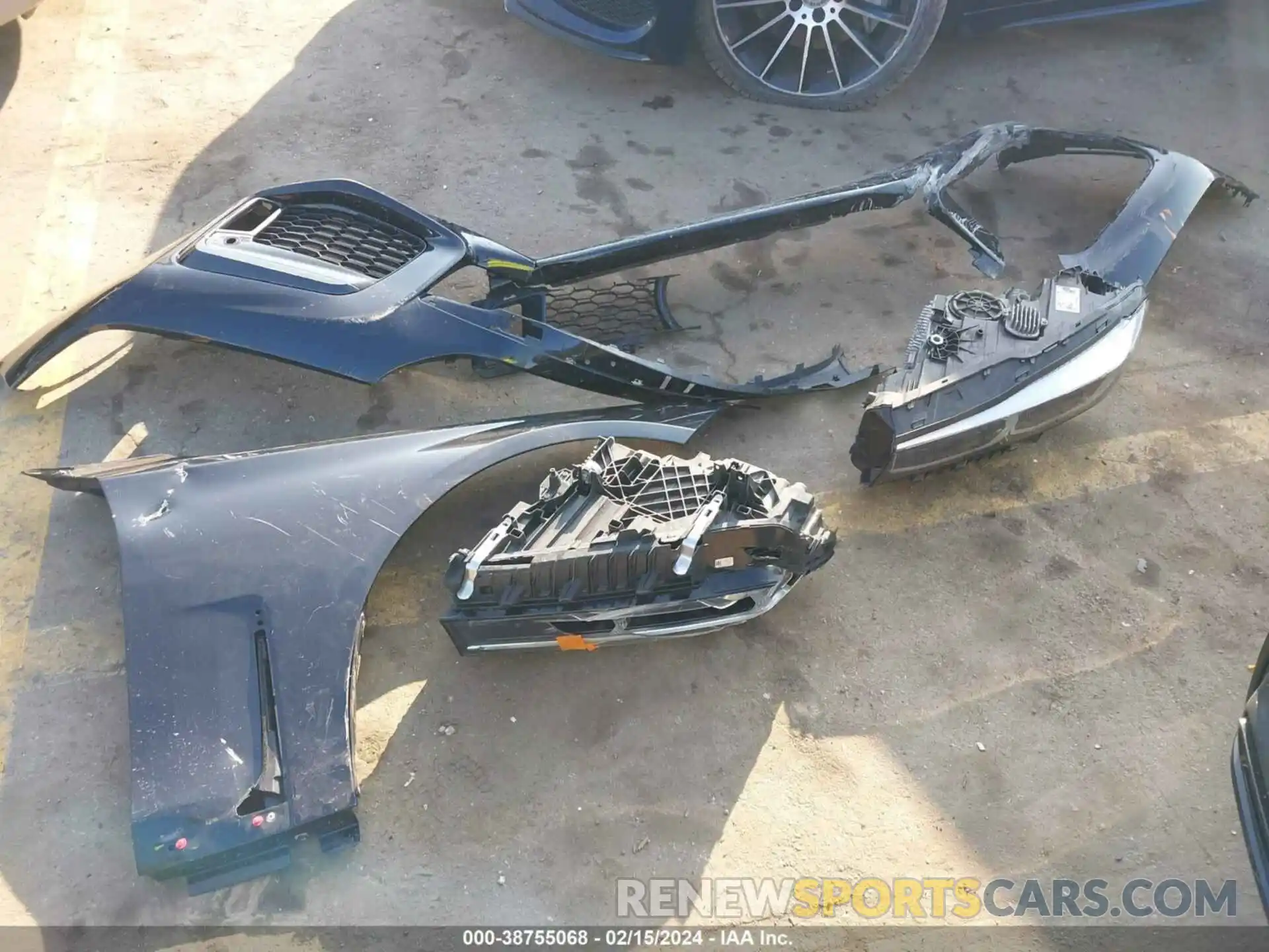 12 Photograph of a damaged car WBA7U2C08LGM27316 BMW 750I 2020