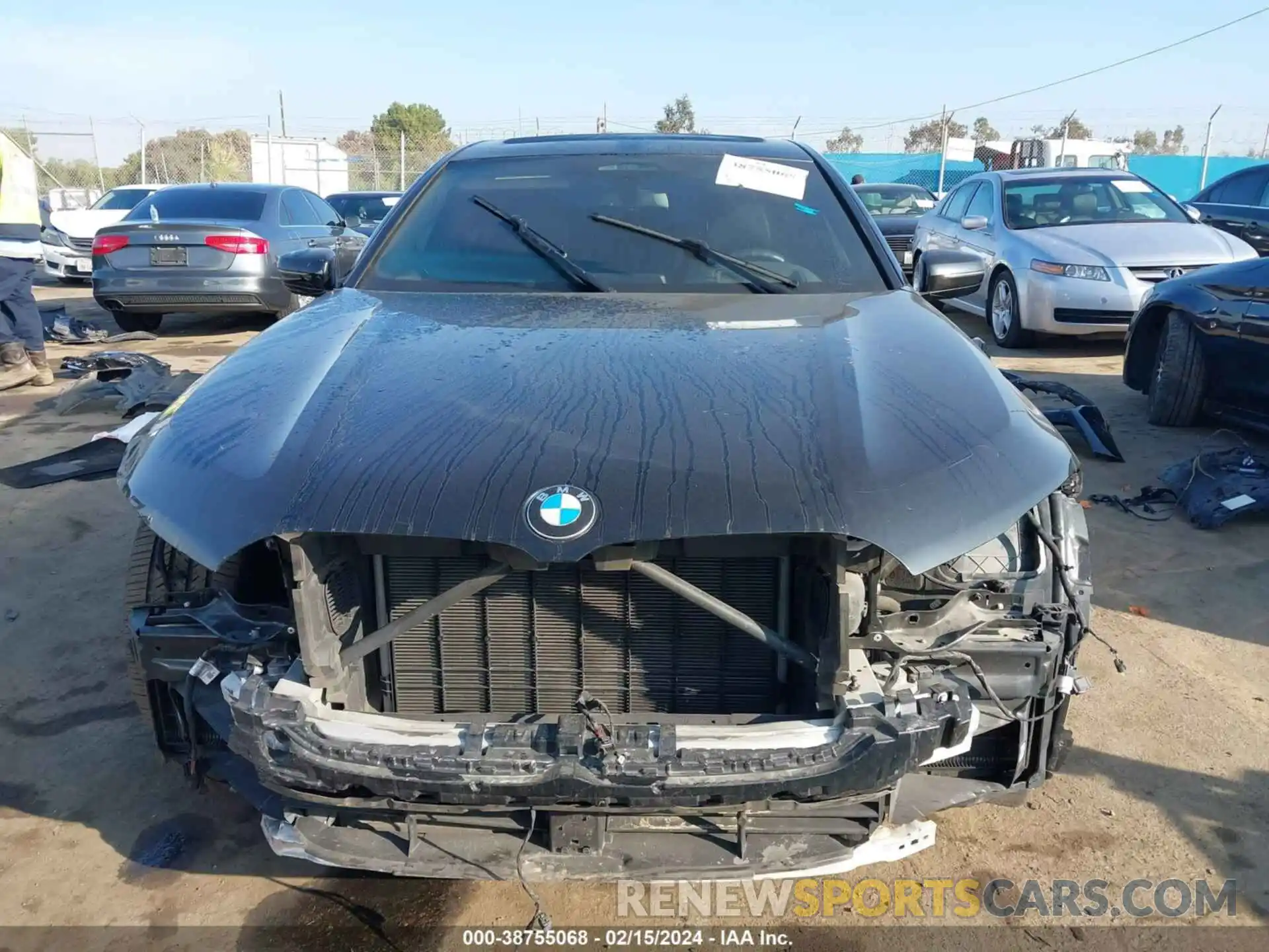 13 Photograph of a damaged car WBA7U2C08LGM27316 BMW 750I 2020