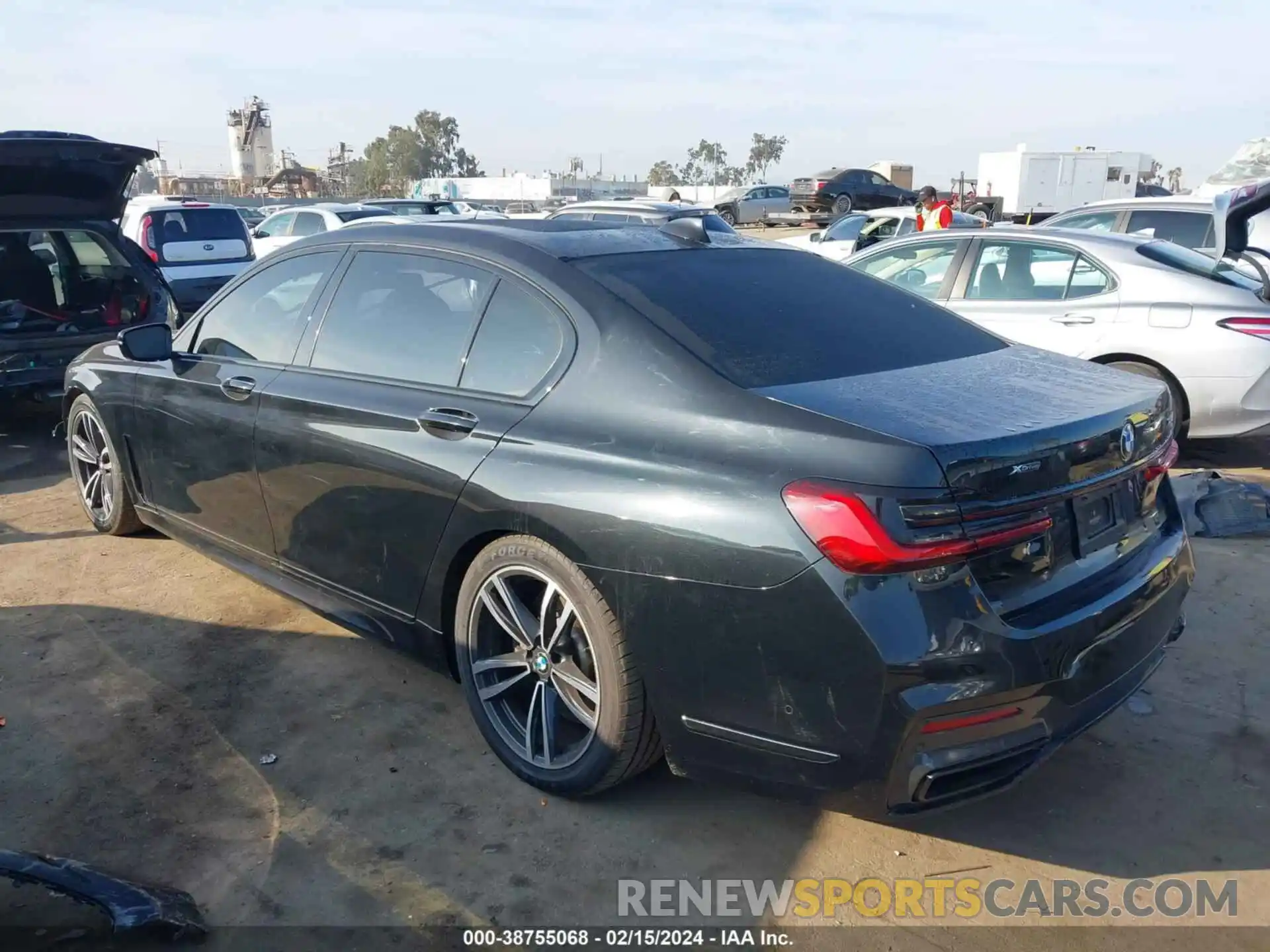 3 Photograph of a damaged car WBA7U2C08LGM27316 BMW 750I 2020