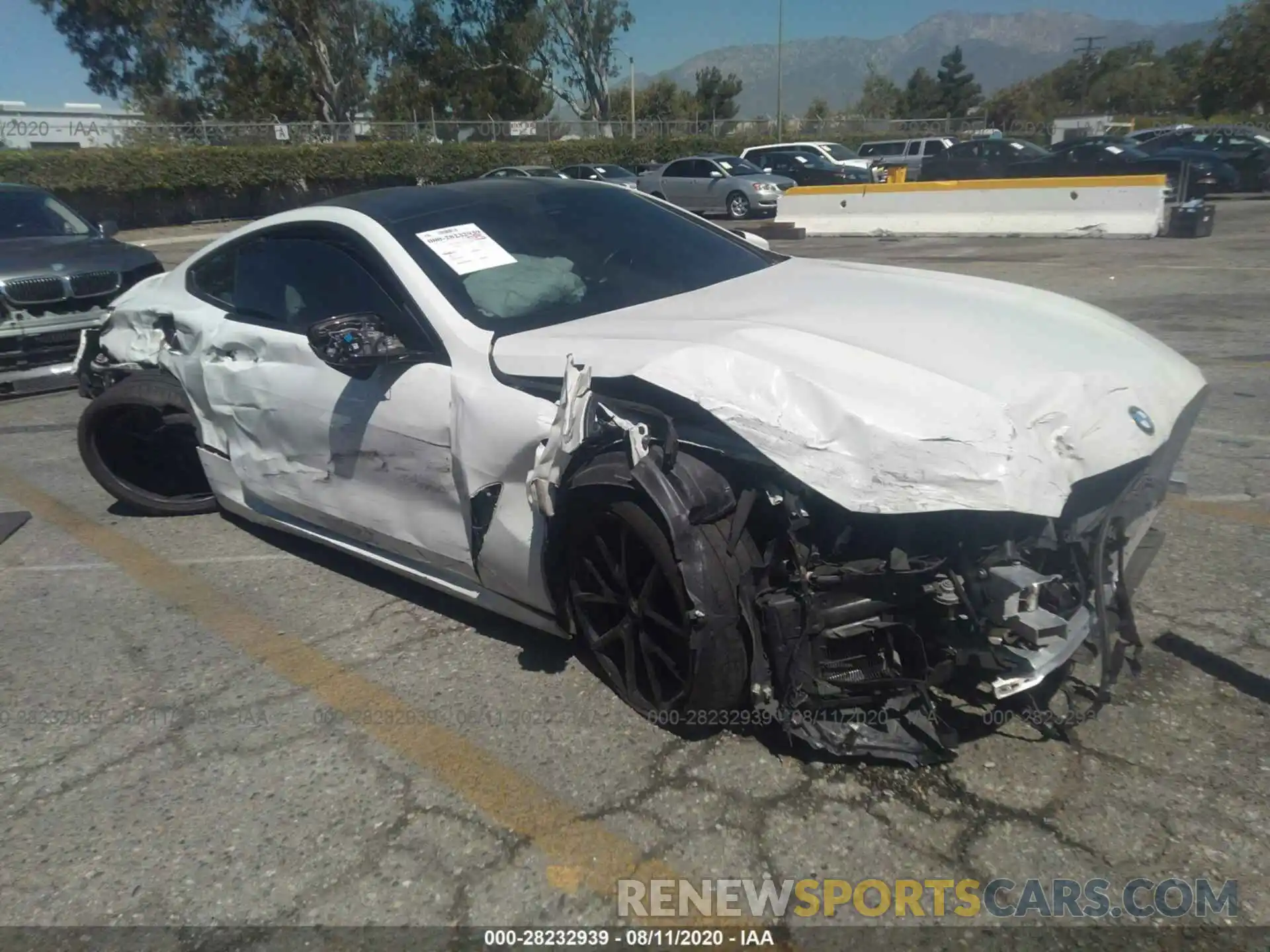 1 Фотография поврежденного автомобиля WBABC4C57KBJ35530 BMW 8 SERIES 2019