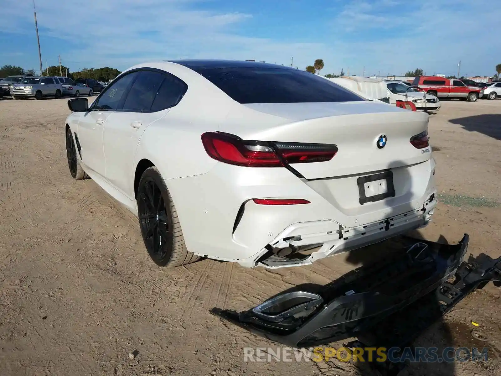 3 Photograph of a damaged car WBAGV2C01LCE03107 BMW 8 SERIES 2020