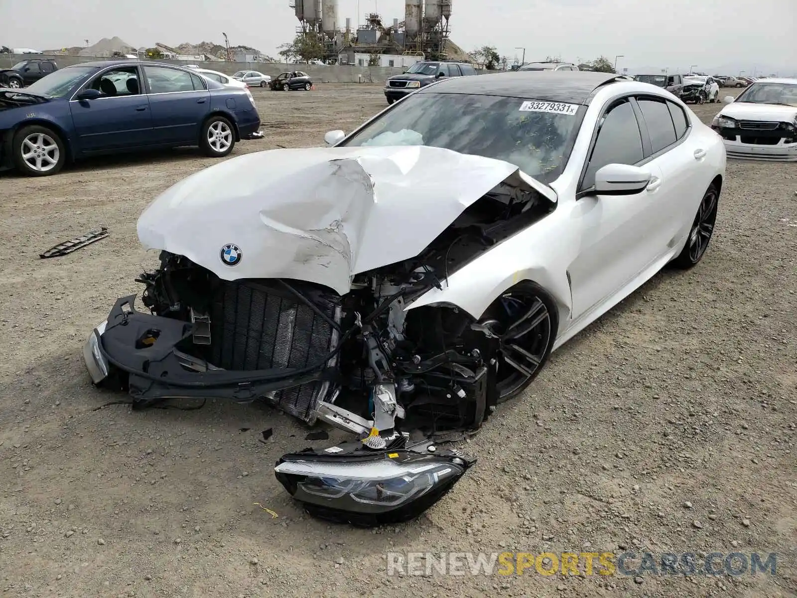 2 Photograph of a damaged car WBAGV4C02LCD94140 BMW 8 SERIES 2020