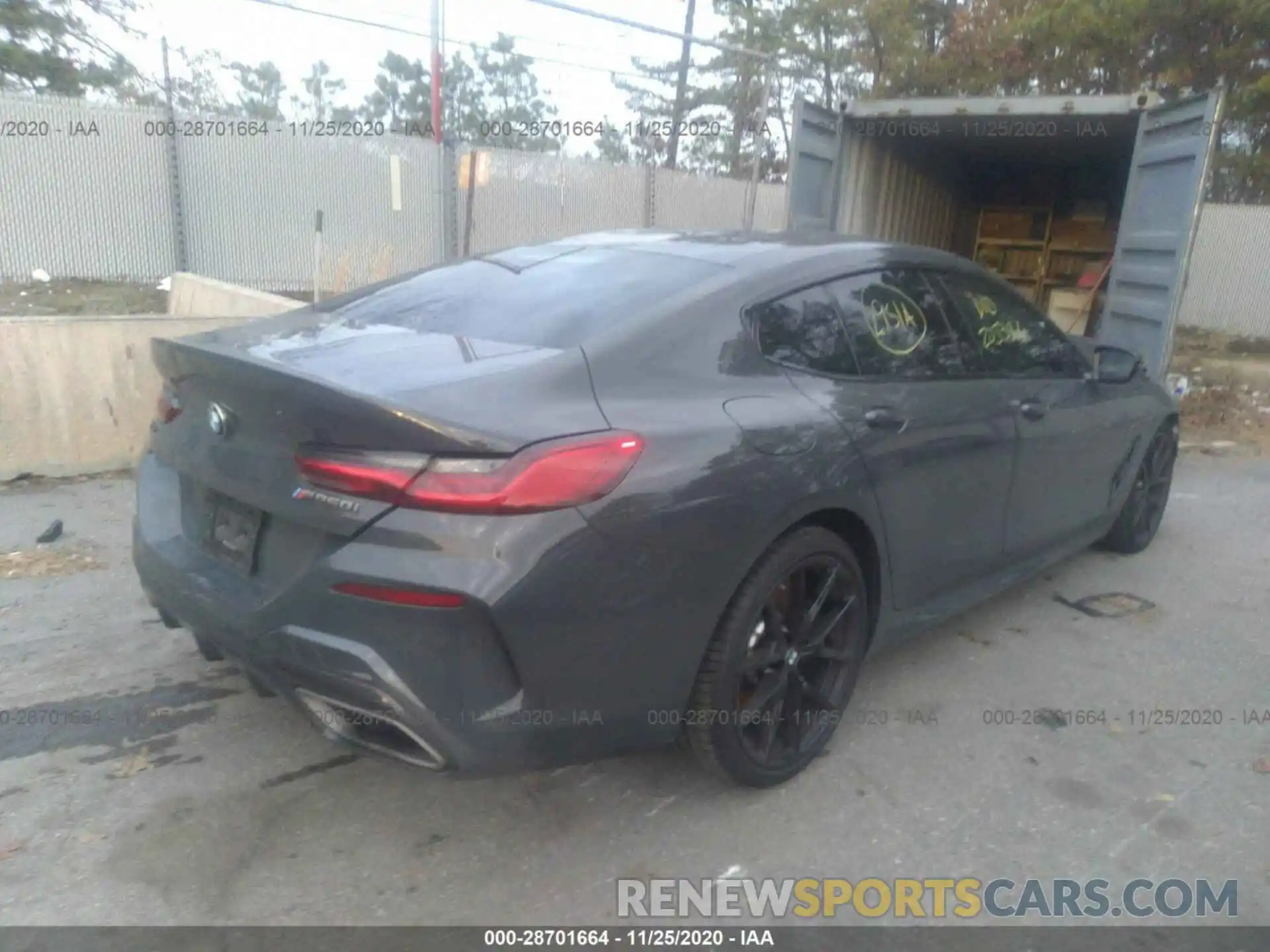 4 Photograph of a damaged car WBAGV8C01LCE31704 BMW 8 SERIES 2020