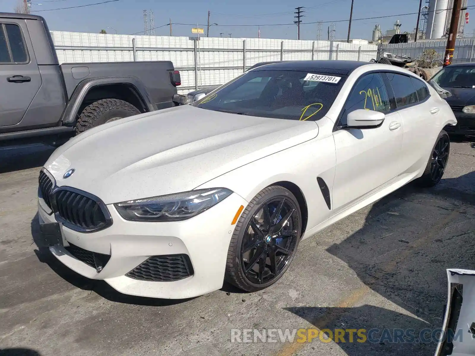 2 Photograph of a damaged car WBAGV2C03MCG13080 BMW 8 SERIES 2021