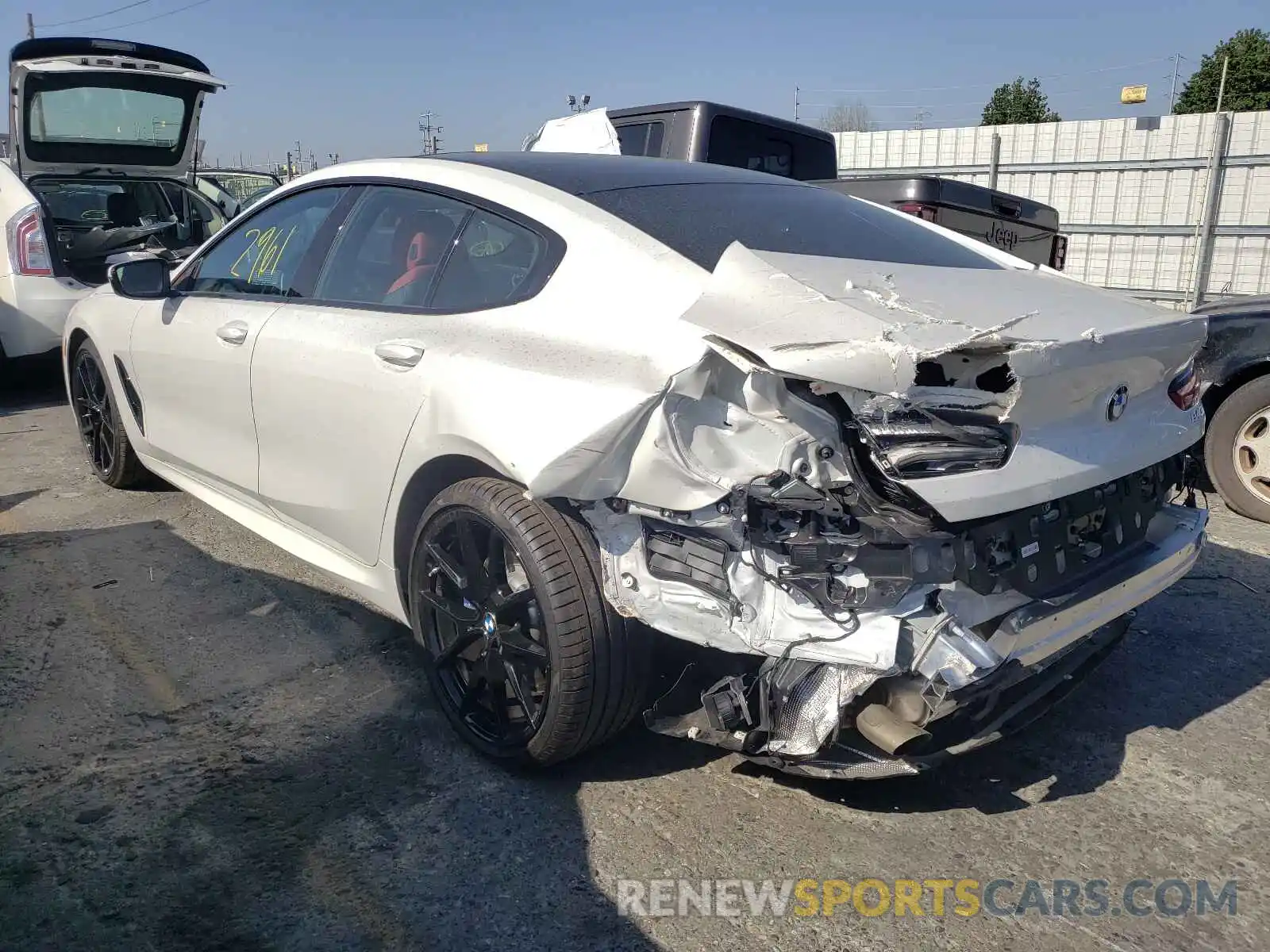 3 Photograph of a damaged car WBAGV2C03MCG13080 BMW 8 SERIES 2021