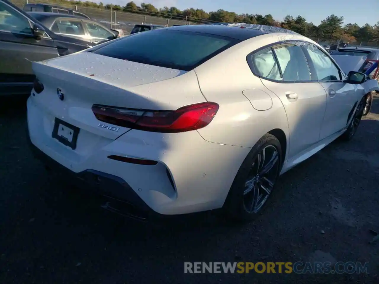 4 Photograph of a damaged car WBAGV4C07MCF16623 BMW 8 SERIES 2021