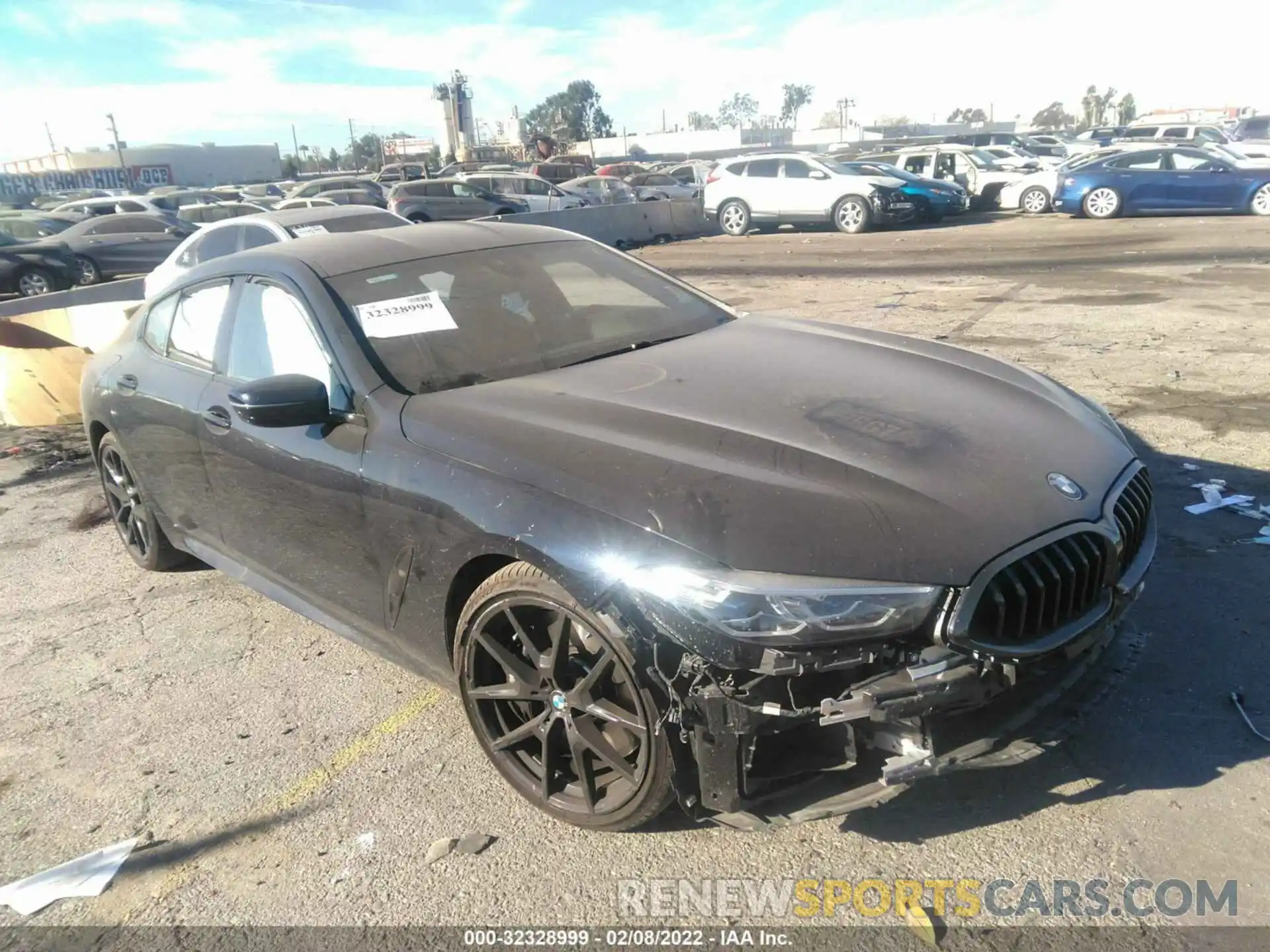 1 Photograph of a damaged car WBAGV8C01MCF60527 BMW 8 SERIES 2021