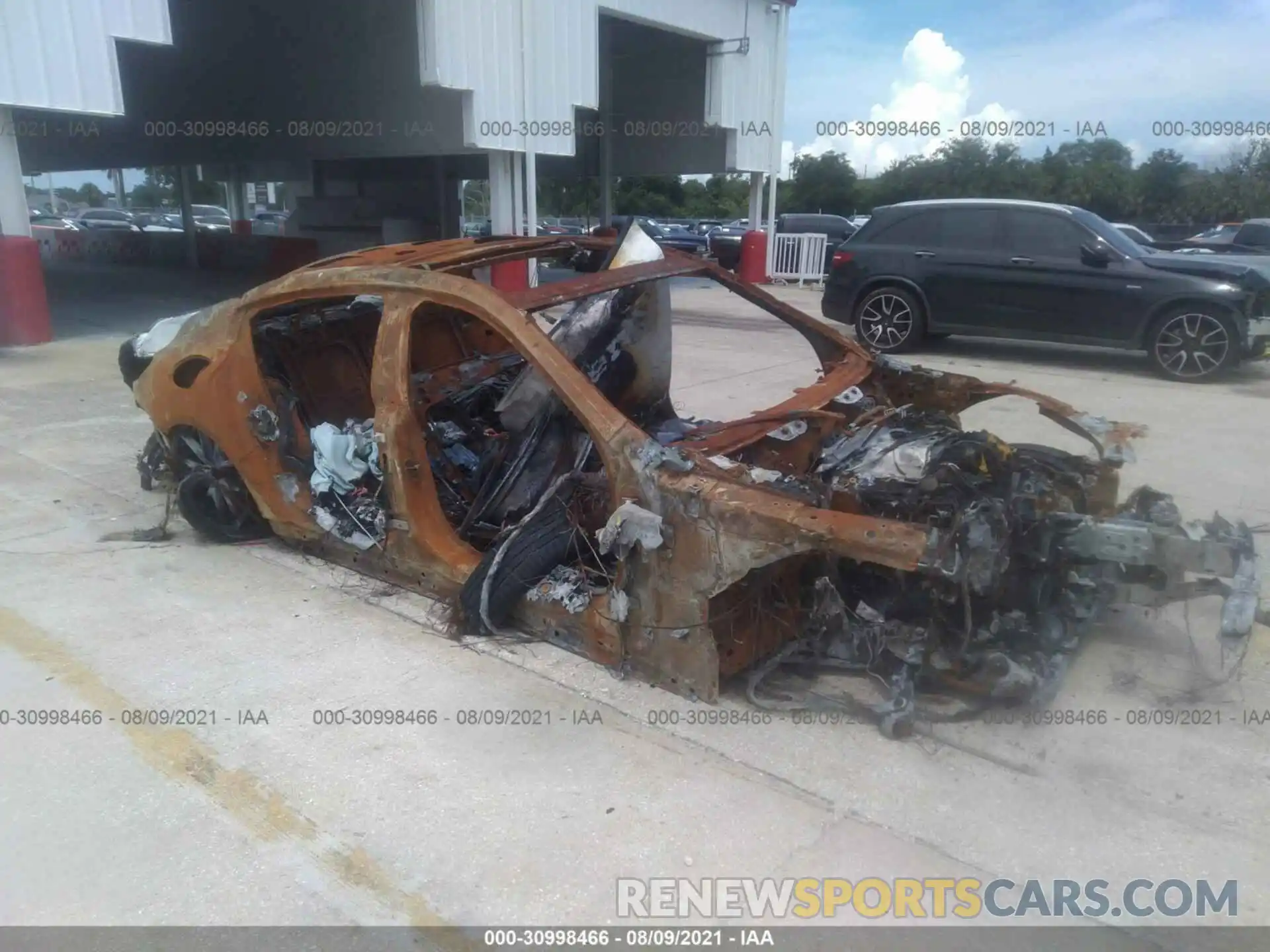 1 Photograph of a damaged car WBAGV8C02MCF22174 BMW 8 SERIES 2021