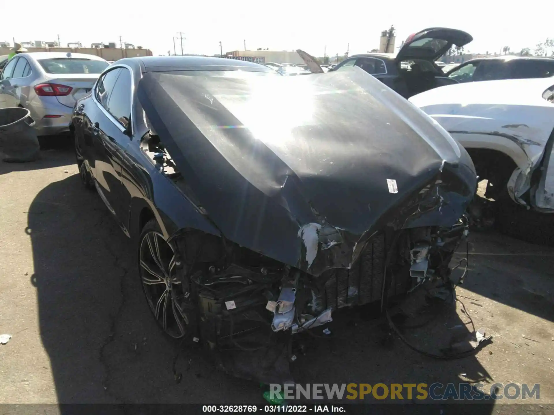 1 Photograph of a damaged car WBAGV8C03MCF60464 BMW 8 SERIES 2021