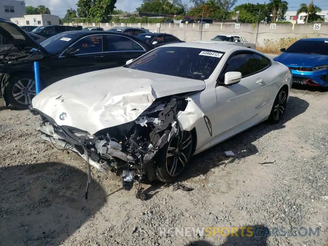 2 Photograph of a damaged car WBAAE2C06NCH15321 BMW 8 SERIES 2022