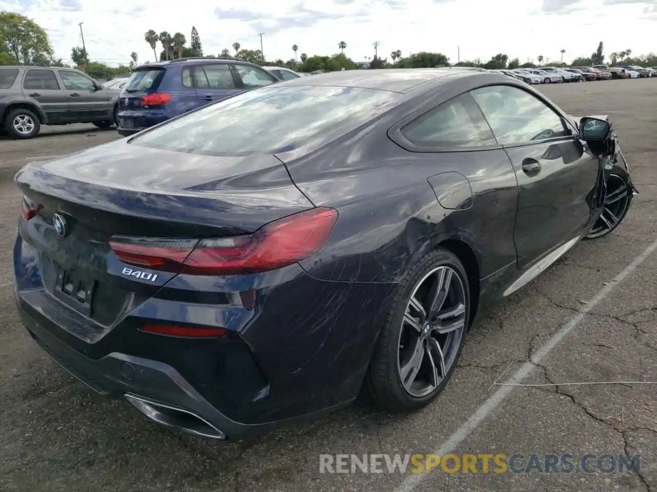 4 Photograph of a damaged car WBAAE2C09NCH10470 BMW 8 SERIES 2022