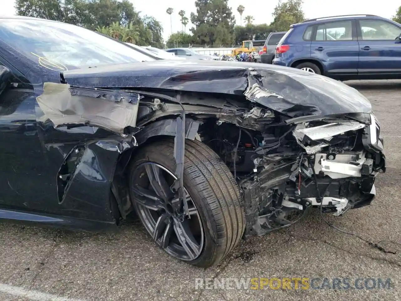 9 Photograph of a damaged car WBAAE2C09NCH10470 BMW 8 SERIES 2022