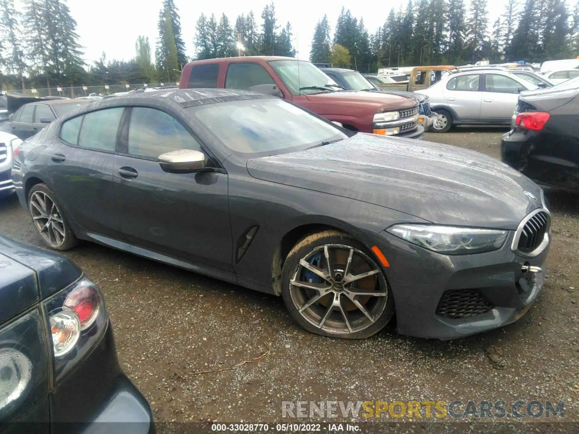 6 Photograph of a damaged car WBAGV8C01NCH58932 BMW 8 SERIES 2022