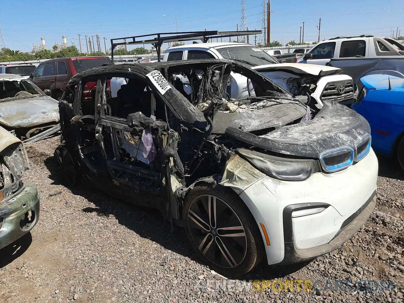 1 Photograph of a damaged car 00000000000000000 BMW I SERIES 2019