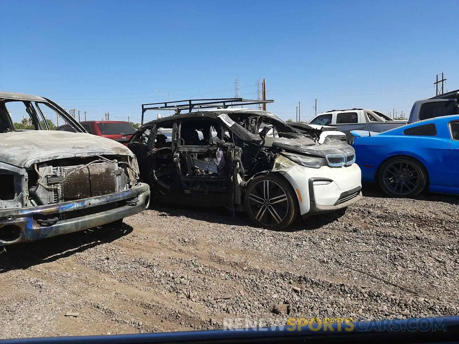 10 Photograph of a damaged car 00000000000000000 BMW I SERIES 2019