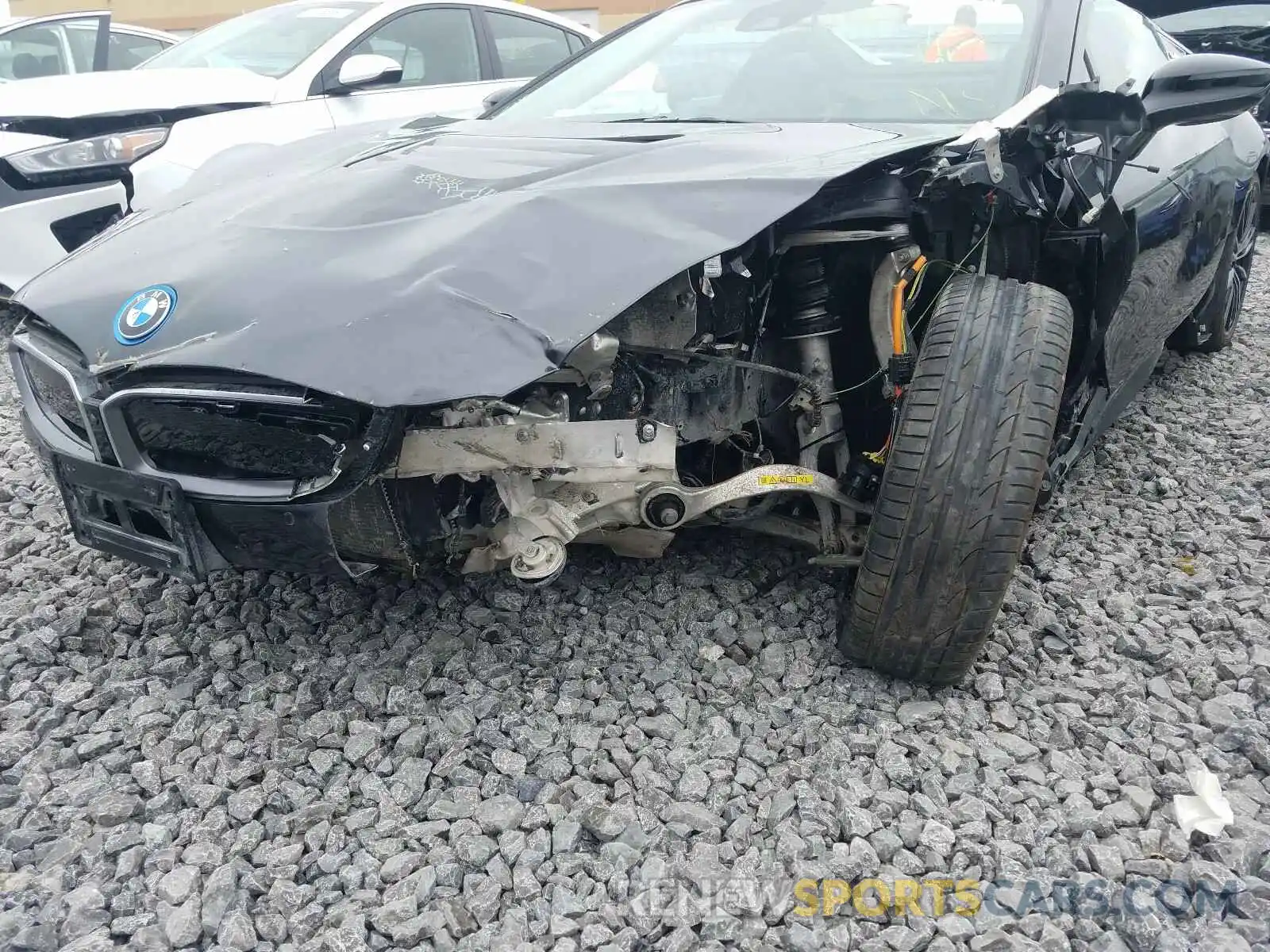 9 Photograph of a damaged car WBY2Z6C55KVB82942 BMW I SERIES 2019