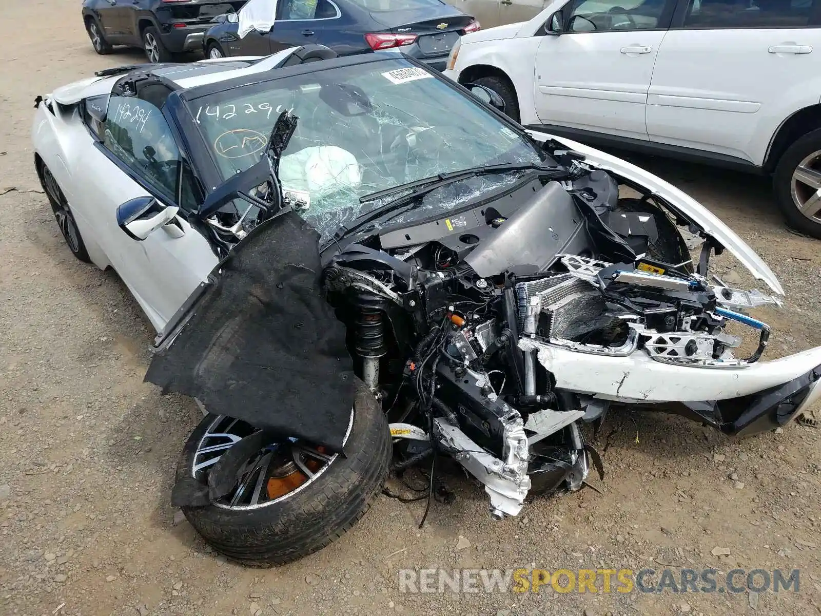 1 Photograph of a damaged car WBY2Z6C57KVG98185 BMW I SERIES 2019