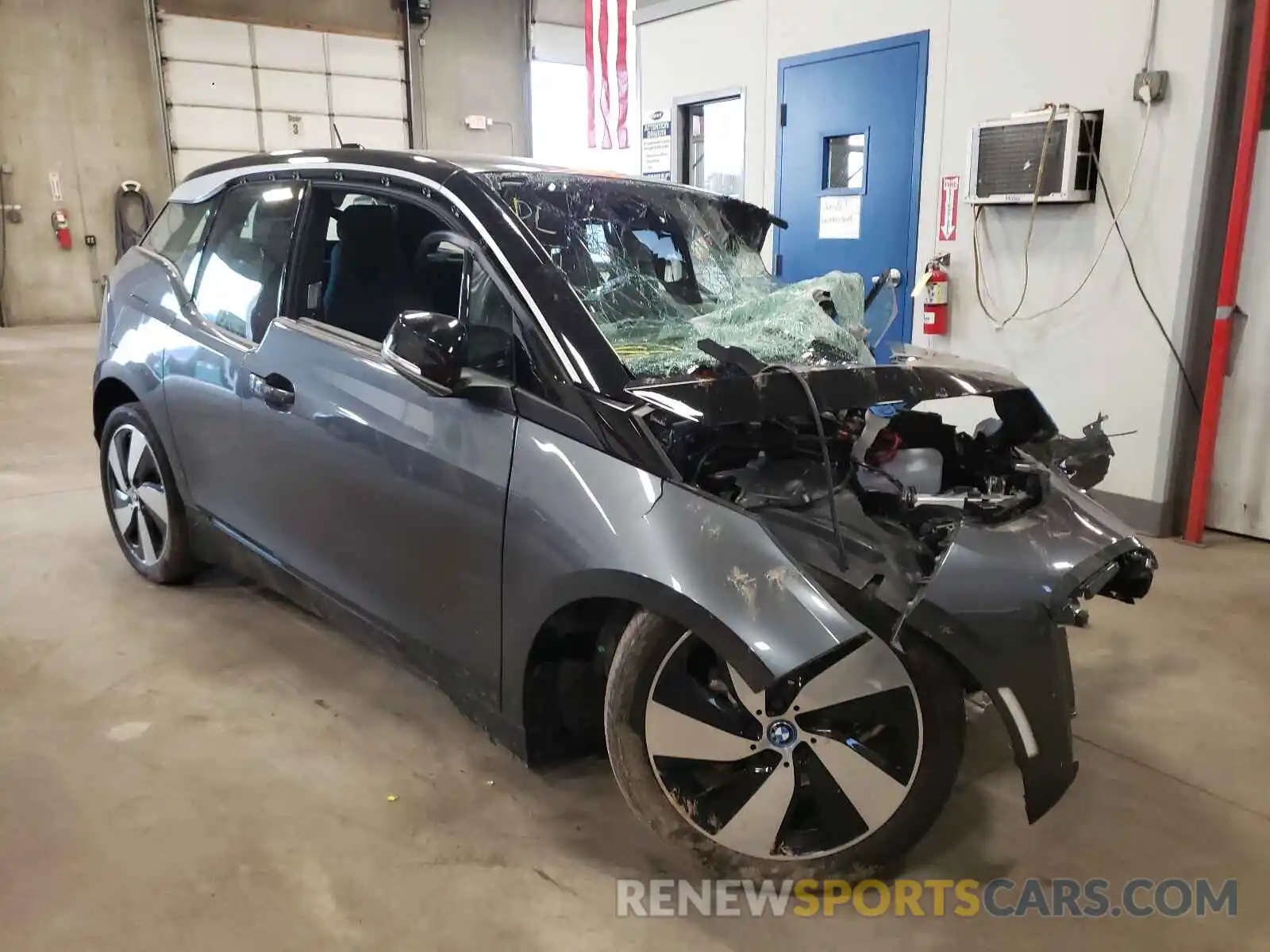 1 Photograph of a damaged car WBY8P2C56K7E32105 BMW I SERIES 2019