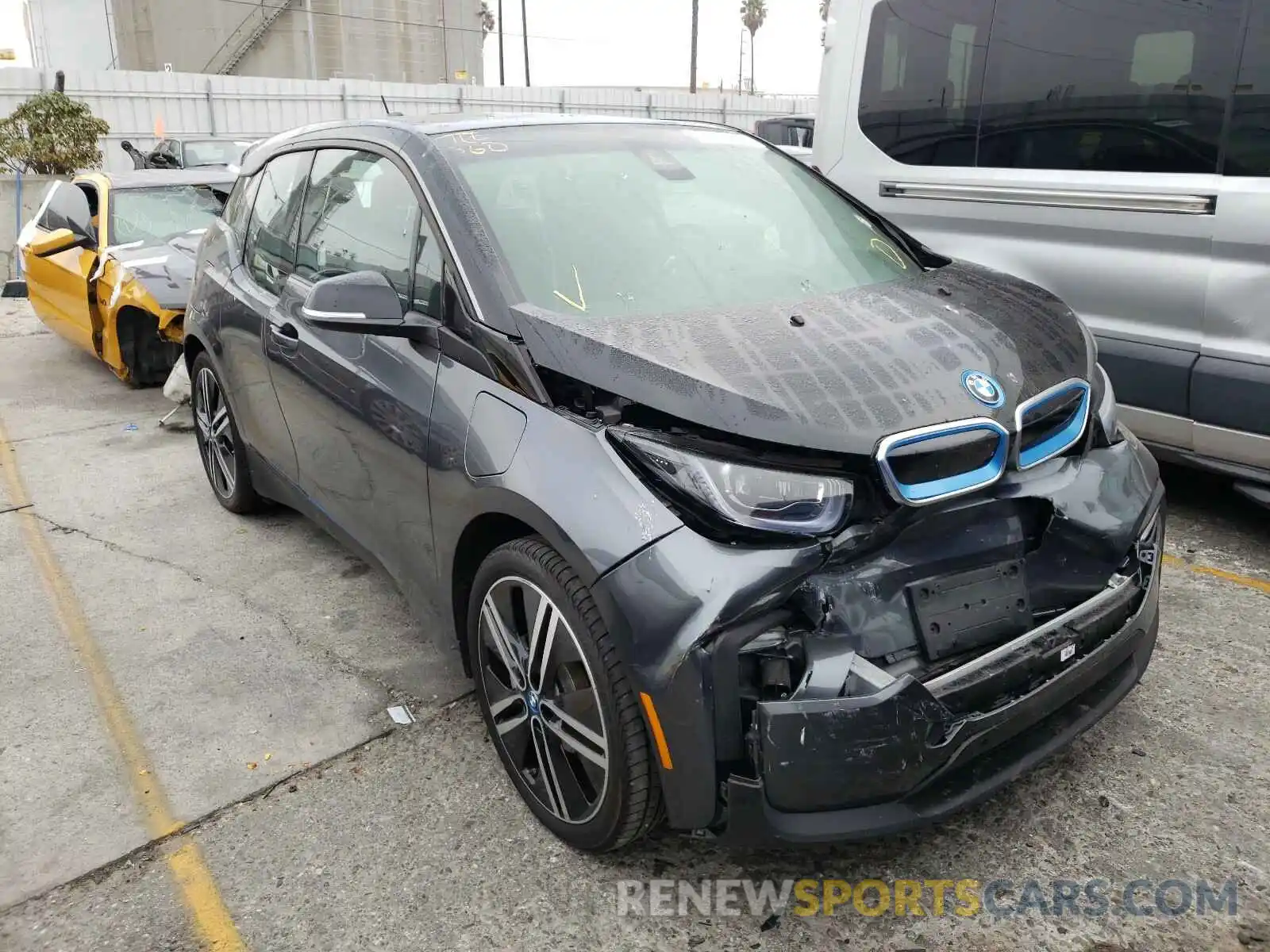 1 Фотография поврежденного автомобиля WBY8P4C5XK7E76071 BMW I SERIES 2019