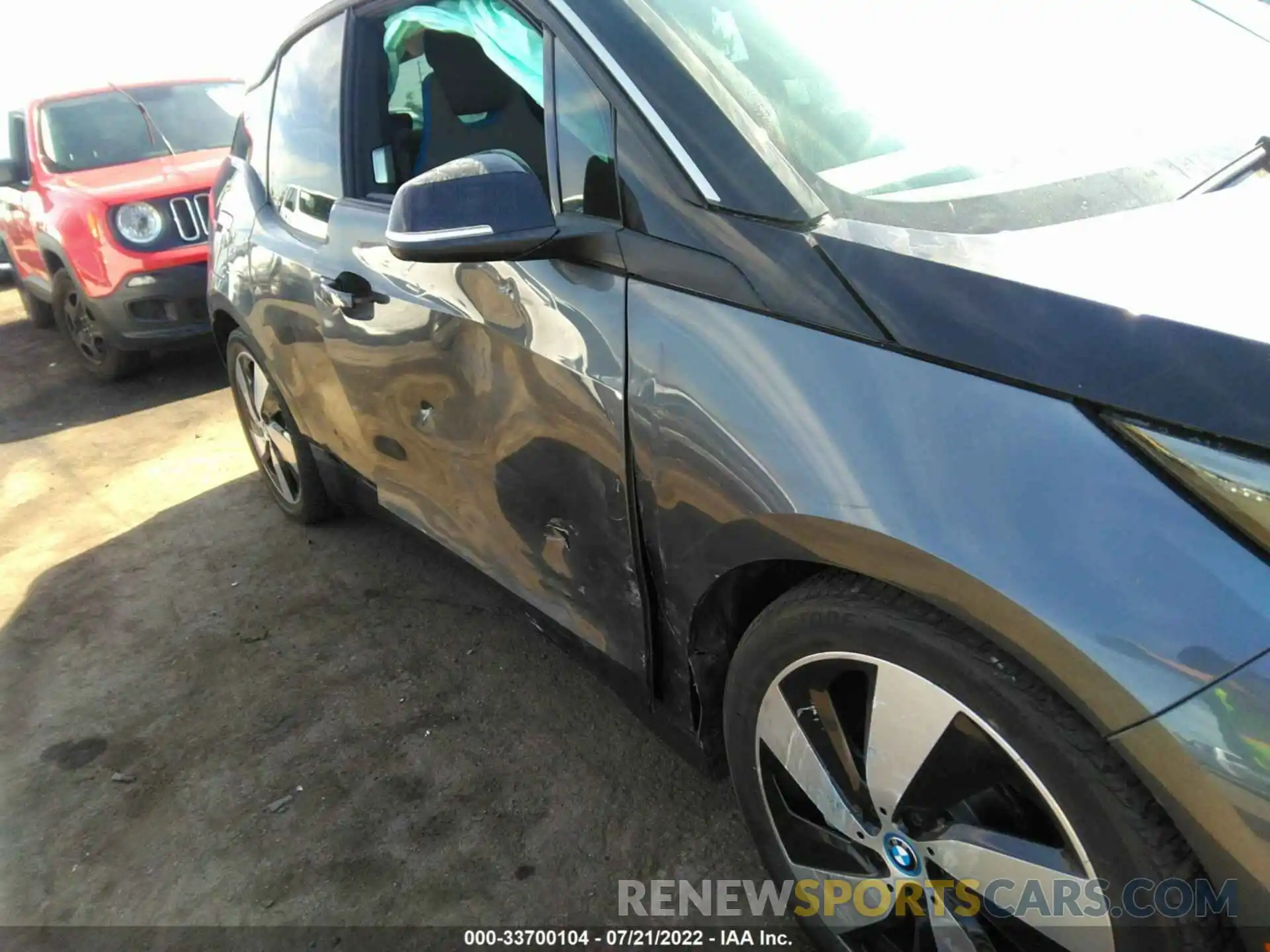 6 Photograph of a damaged car WBY8P2C50K7E34187 BMW I3 2019