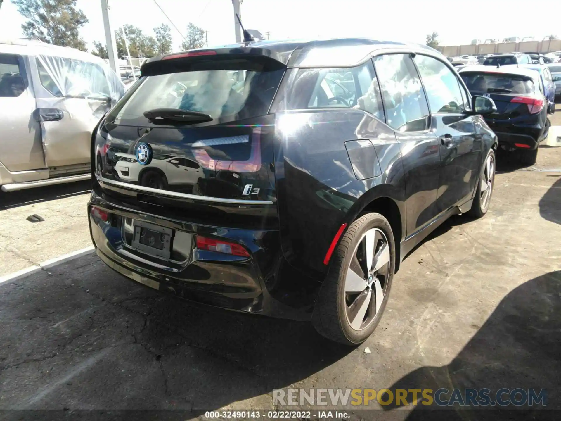 4 Photograph of a damaged car WBY8P2C58K7D80279 BMW I3 2019