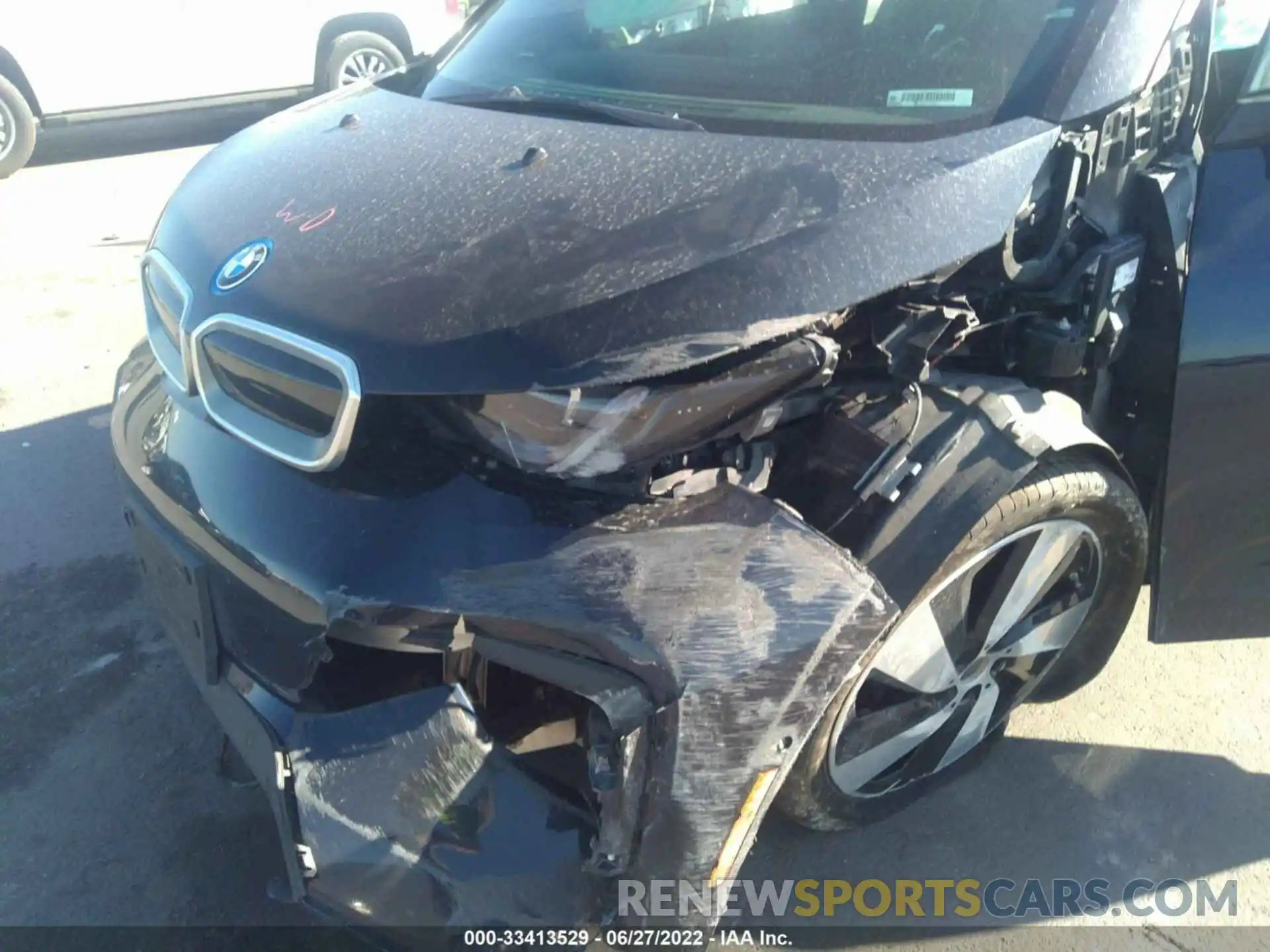 6 Photograph of a damaged car WBY8P2C5XK7E84191 BMW I3 2019