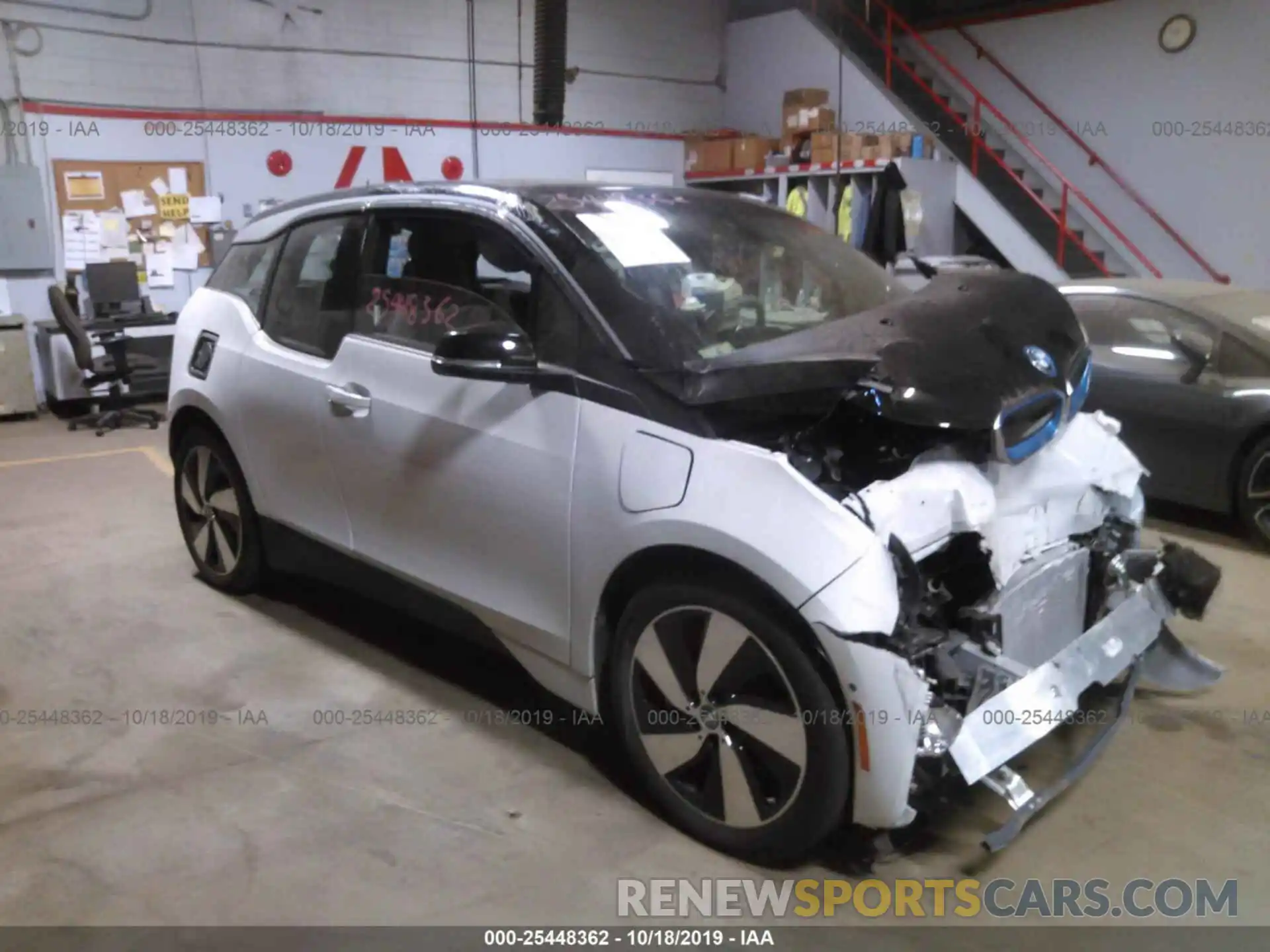 1 Photograph of a damaged car WBY8P4C50K7D65755 BMW I3 2019