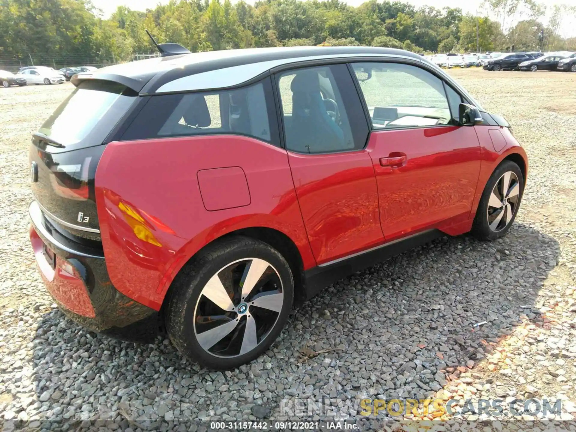 4 Photograph of a damaged car WBY8P4C50K7E25923 BMW I3 2019