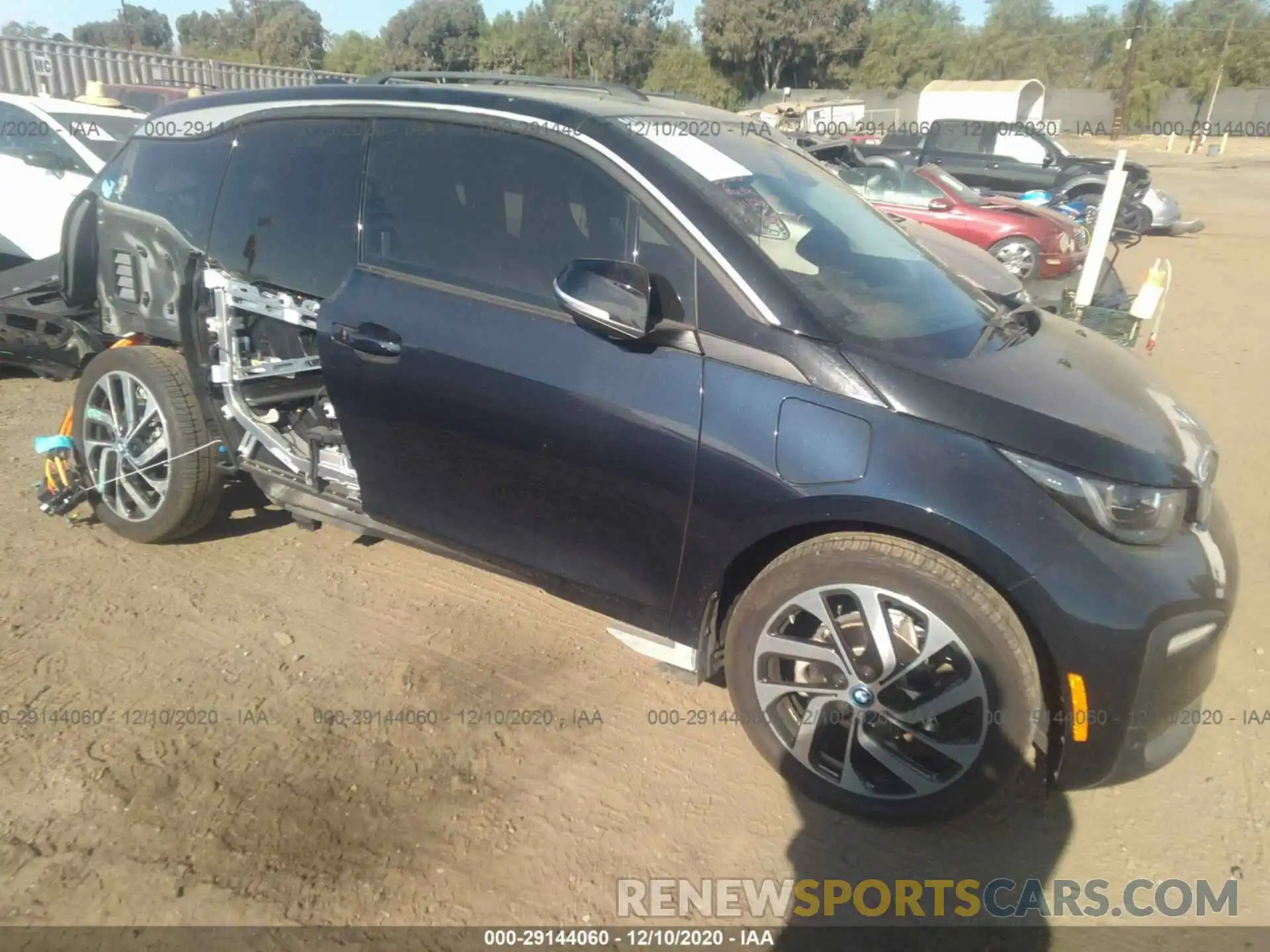 1 Photograph of a damaged car WBY8P4C50K7E30054 BMW I3 2019