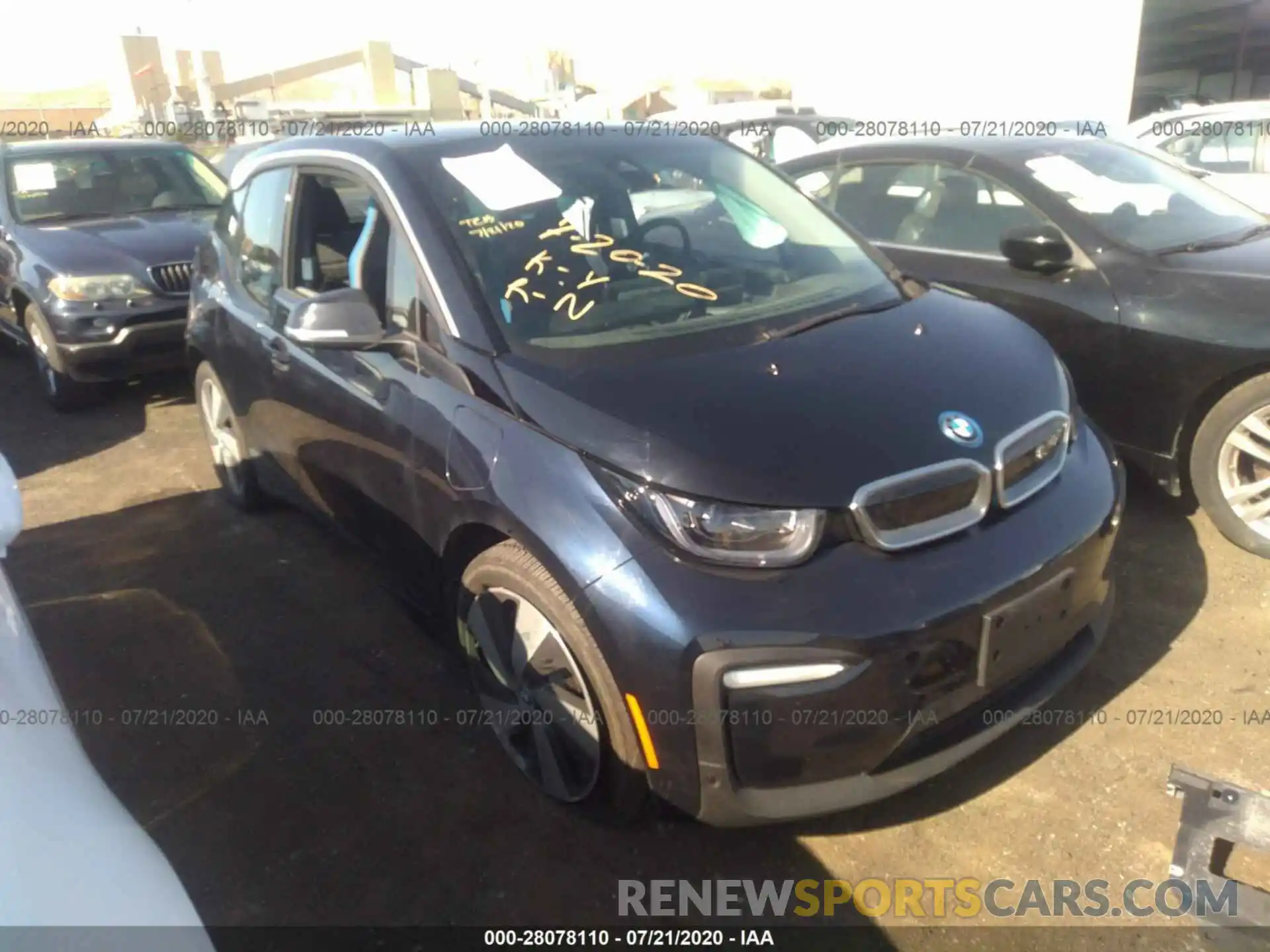 1 Photograph of a damaged car WBY8P4C51K7D79356 BMW I3 2019