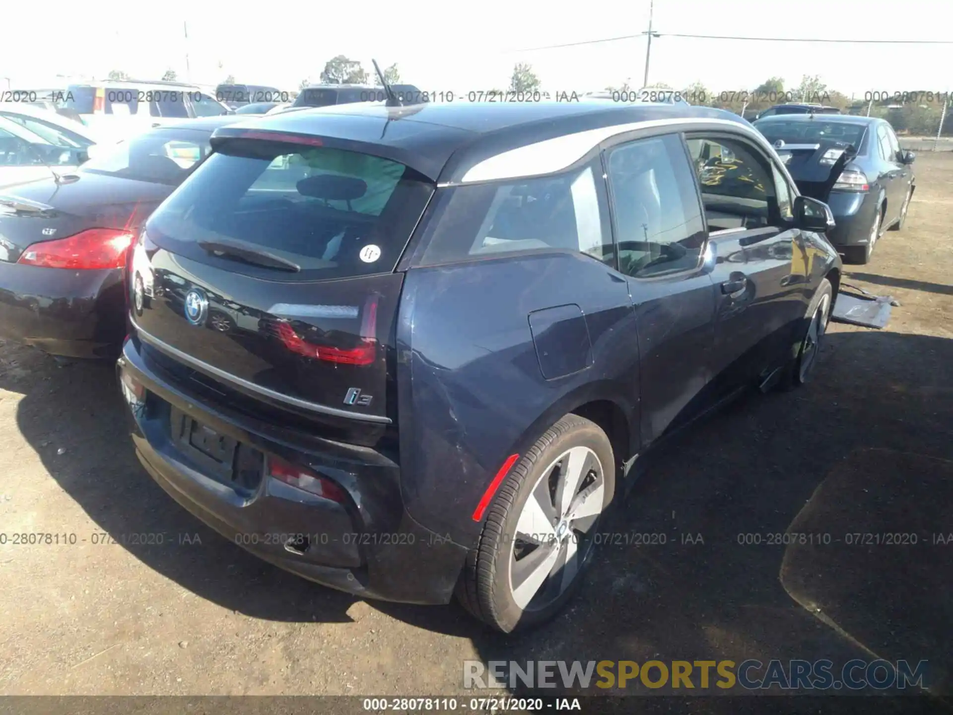 4 Photograph of a damaged car WBY8P4C51K7D79356 BMW I3 2019