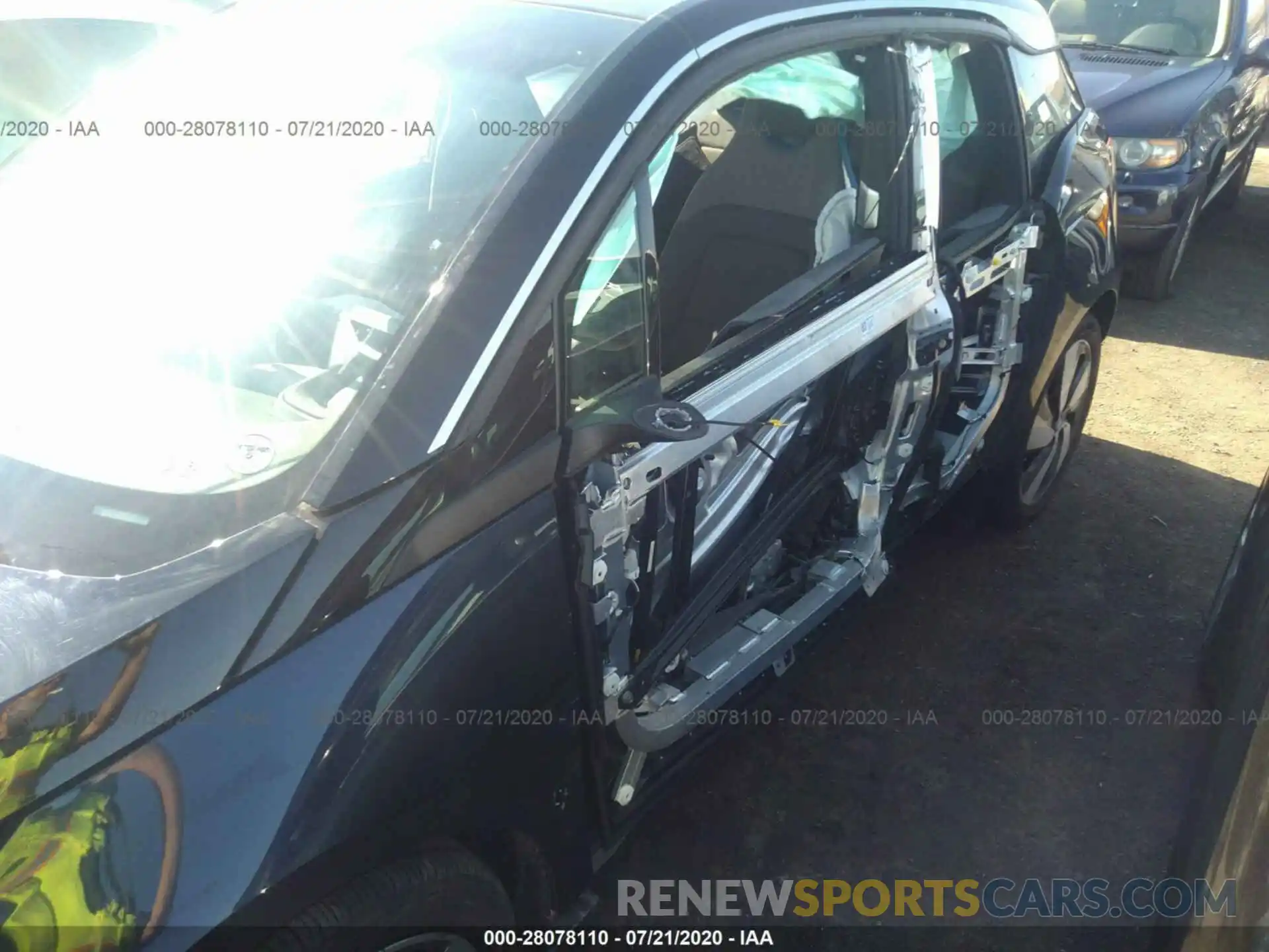 6 Photograph of a damaged car WBY8P4C51K7D79356 BMW I3 2019