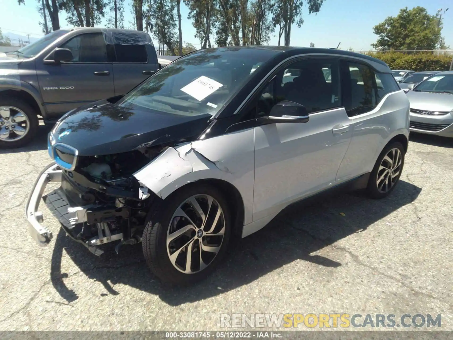 2 Фотография поврежденного автомобиля WBY8P4C52K7D99499 BMW I3 2019