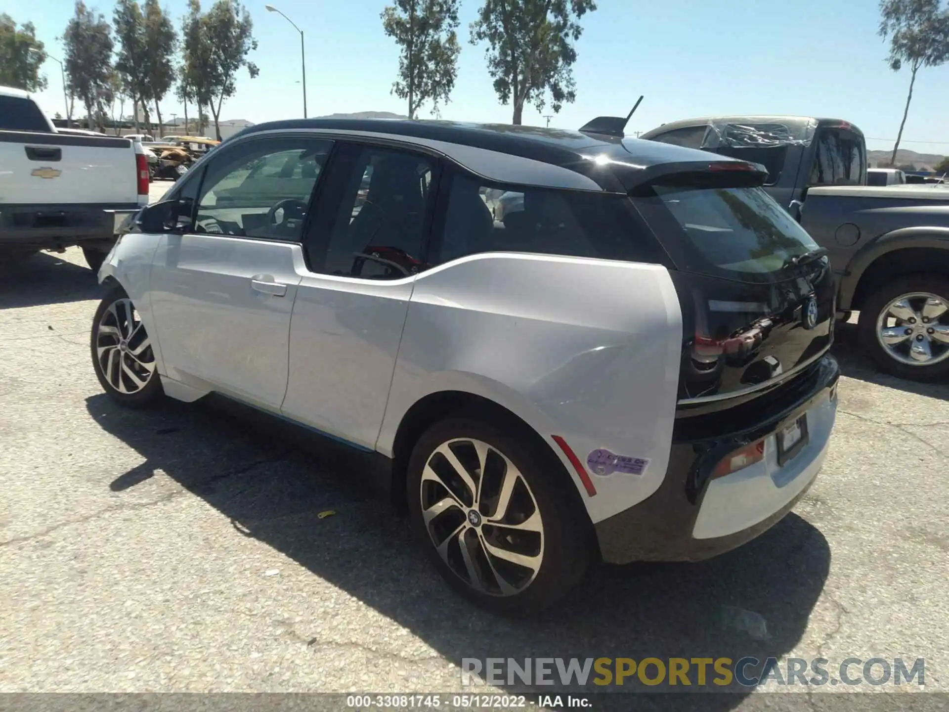 3 Photograph of a damaged car WBY8P4C52K7D99499 BMW I3 2019