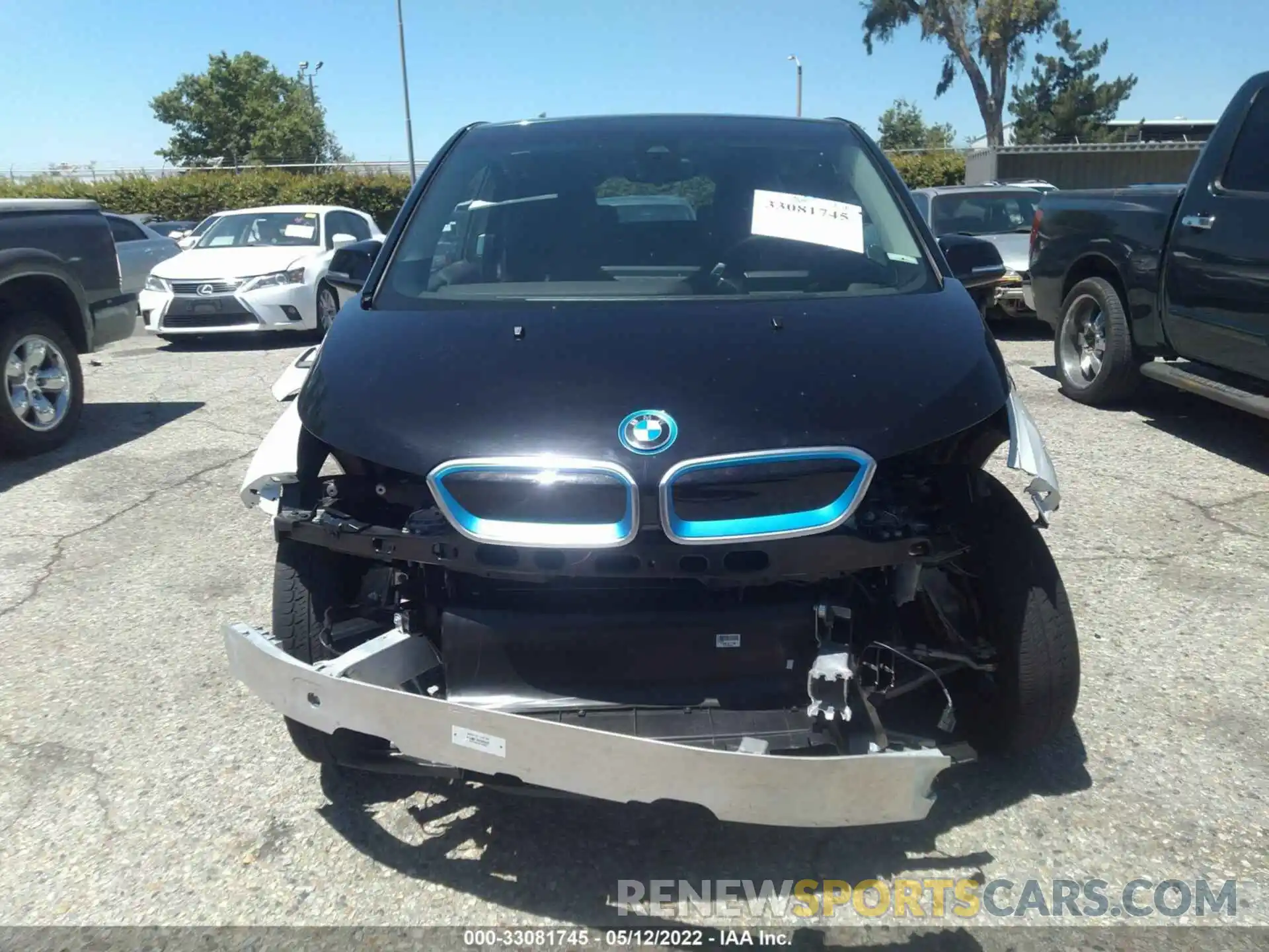 6 Photograph of a damaged car WBY8P4C52K7D99499 BMW I3 2019