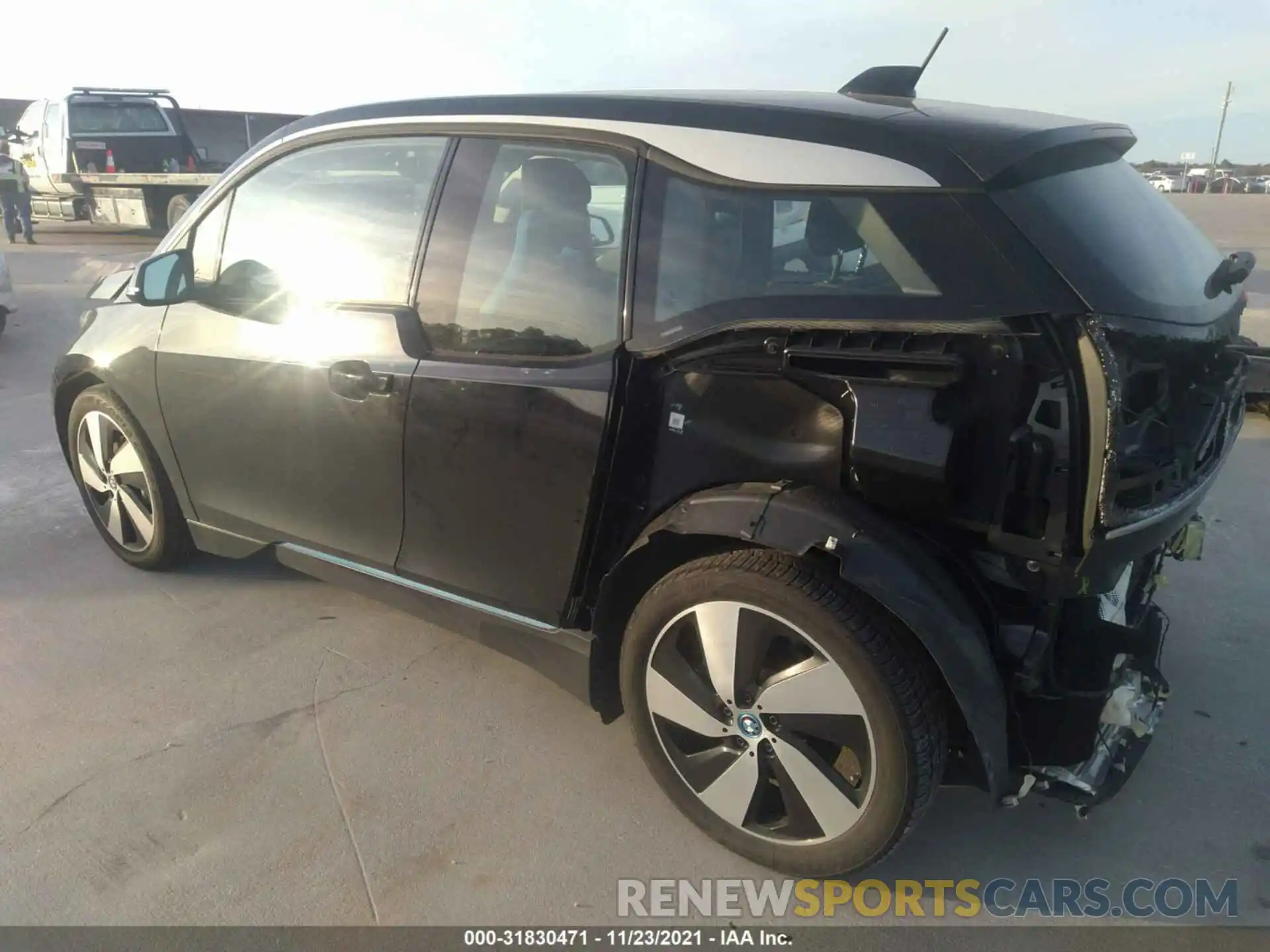 3 Photograph of a damaged car WBY8P4C54K7E53837 BMW I3 2019