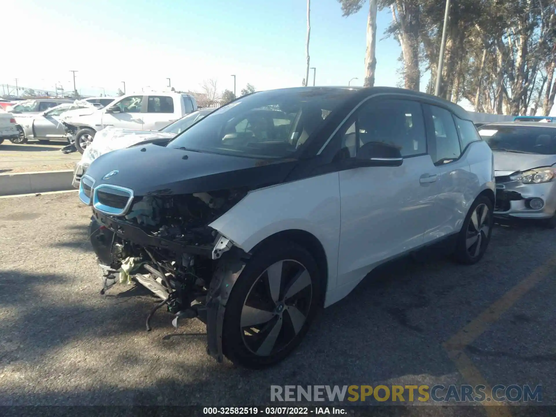 2 Photograph of a damaged car WBY8P4C55K7D28796 BMW I3 2019