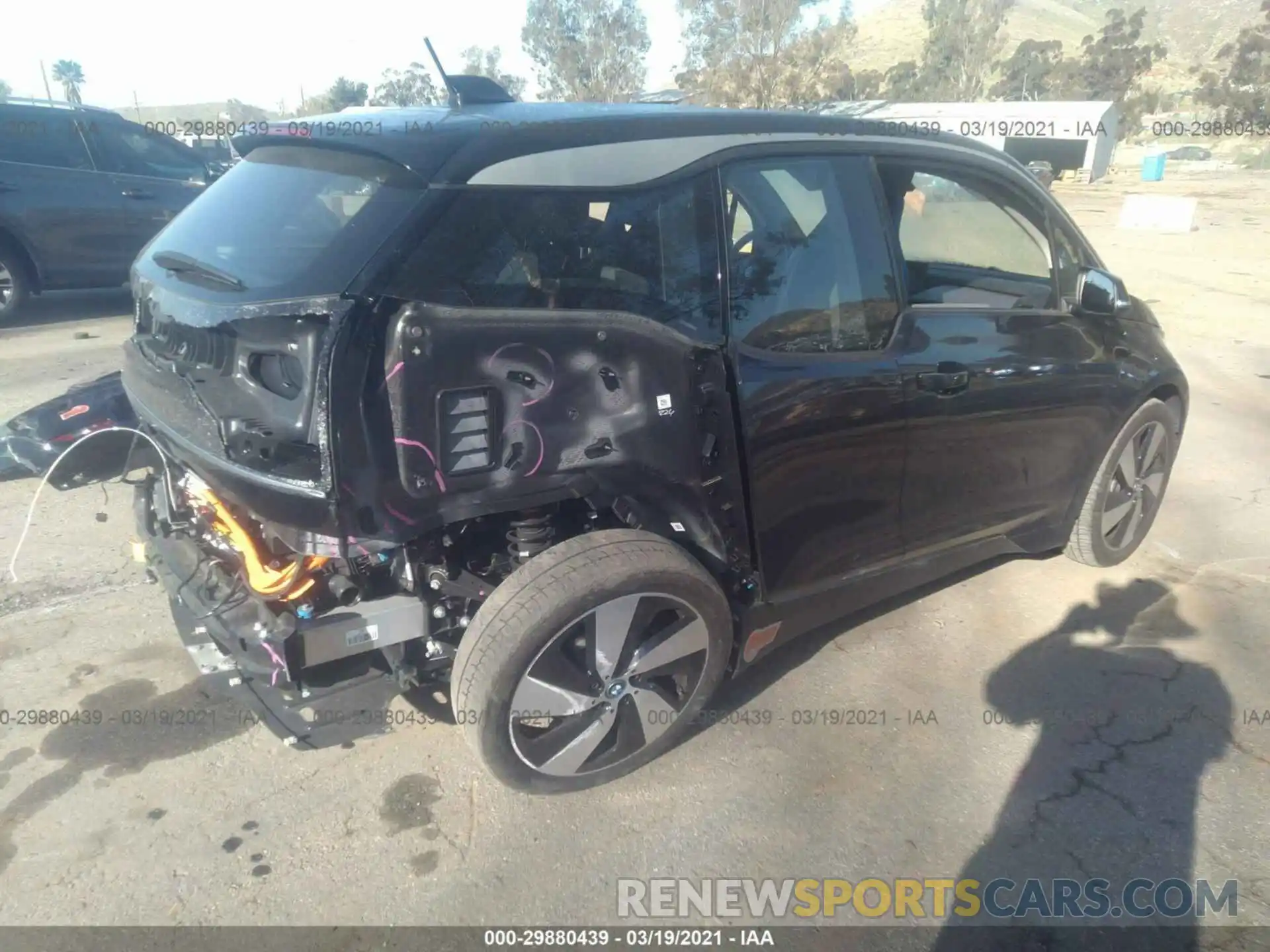 4 Photograph of a damaged car WBY8P4C55K7E00516 BMW I3 2019