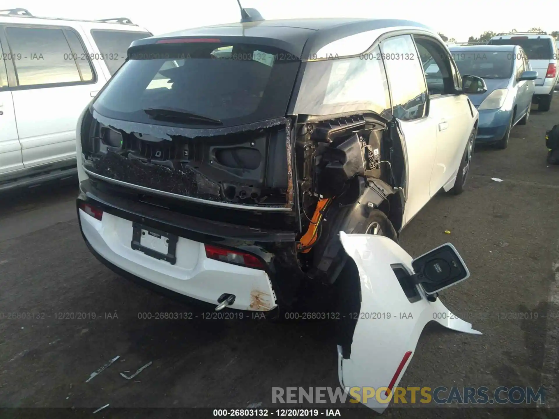 4 Photograph of a damaged car WBY8P4C56K7D21016 BMW I3 2019