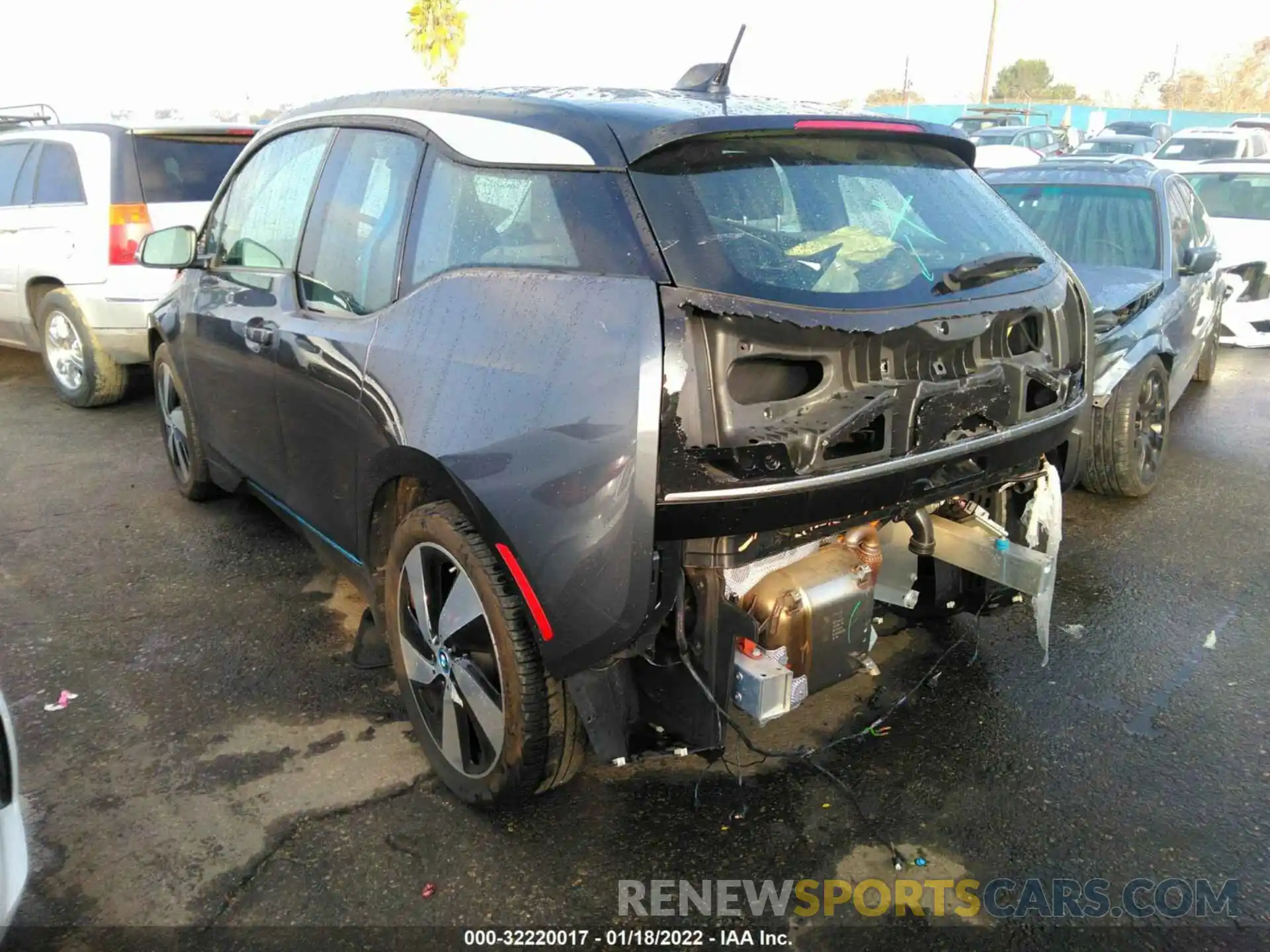 3 Photograph of a damaged car WBY8P4C57K7D75747 BMW I3 2019