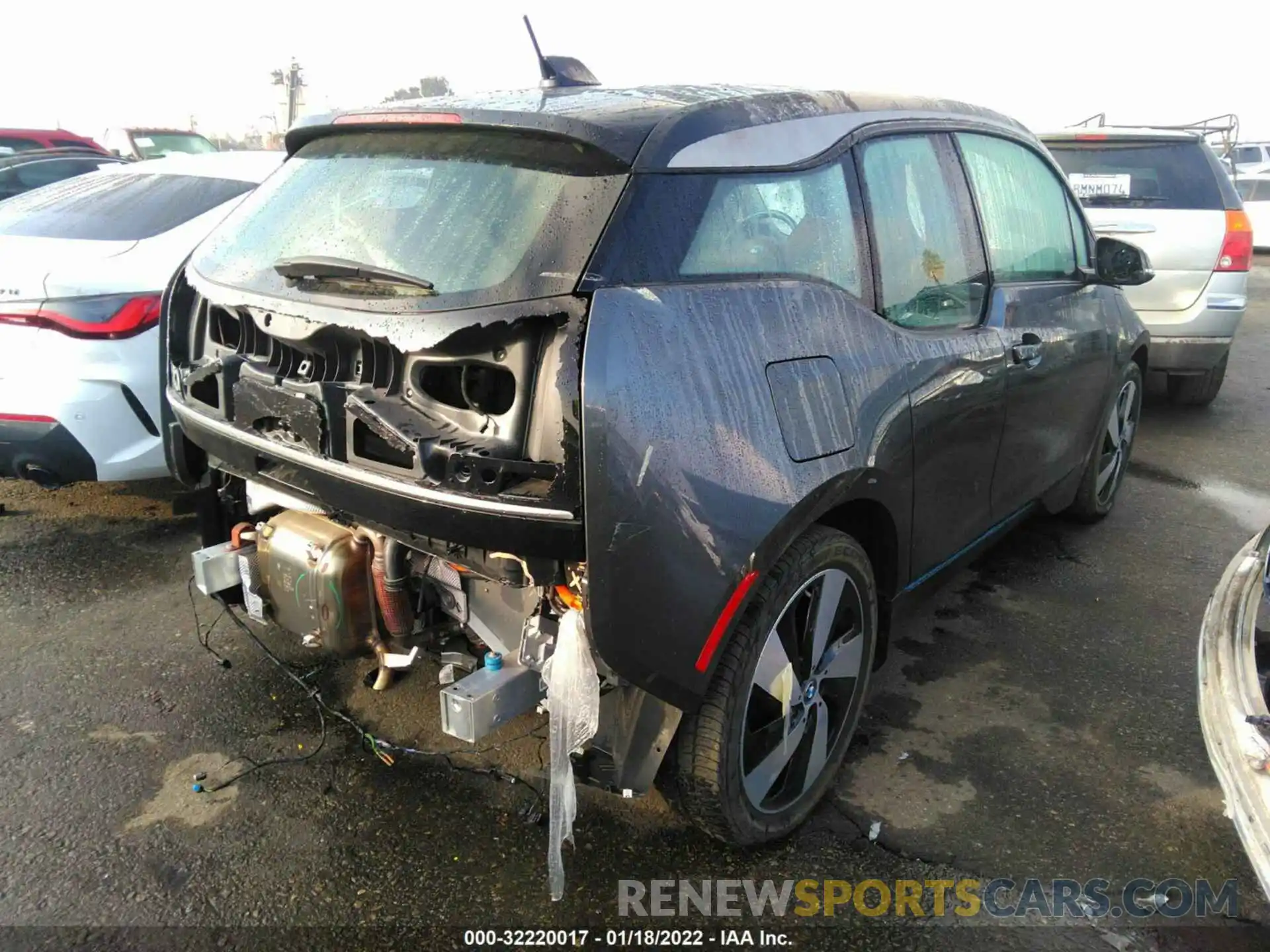 4 Photograph of a damaged car WBY8P4C57K7D75747 BMW I3 2019