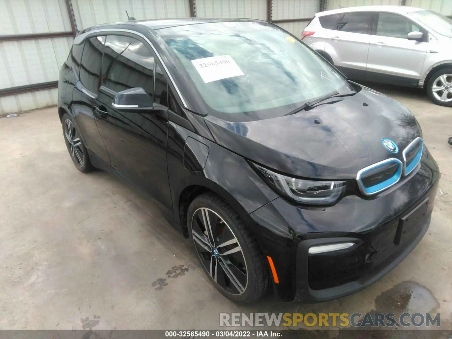 1 Photograph of a damaged car WBY8P4C58K7D97370 BMW I3 2019