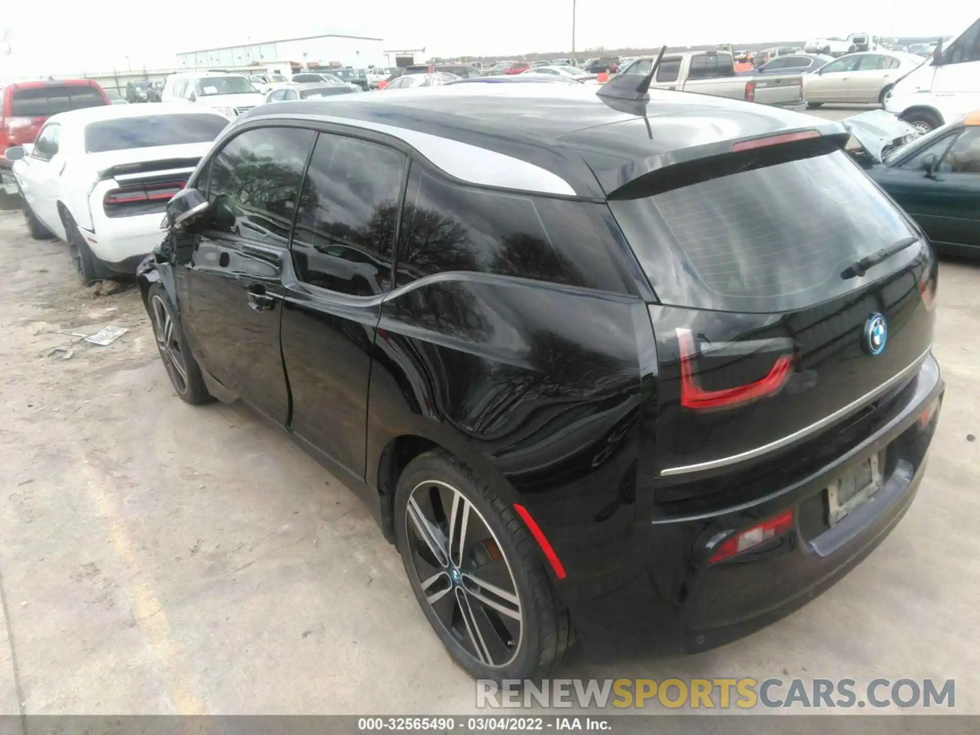 3 Photograph of a damaged car WBY8P4C58K7D97370 BMW I3 2019