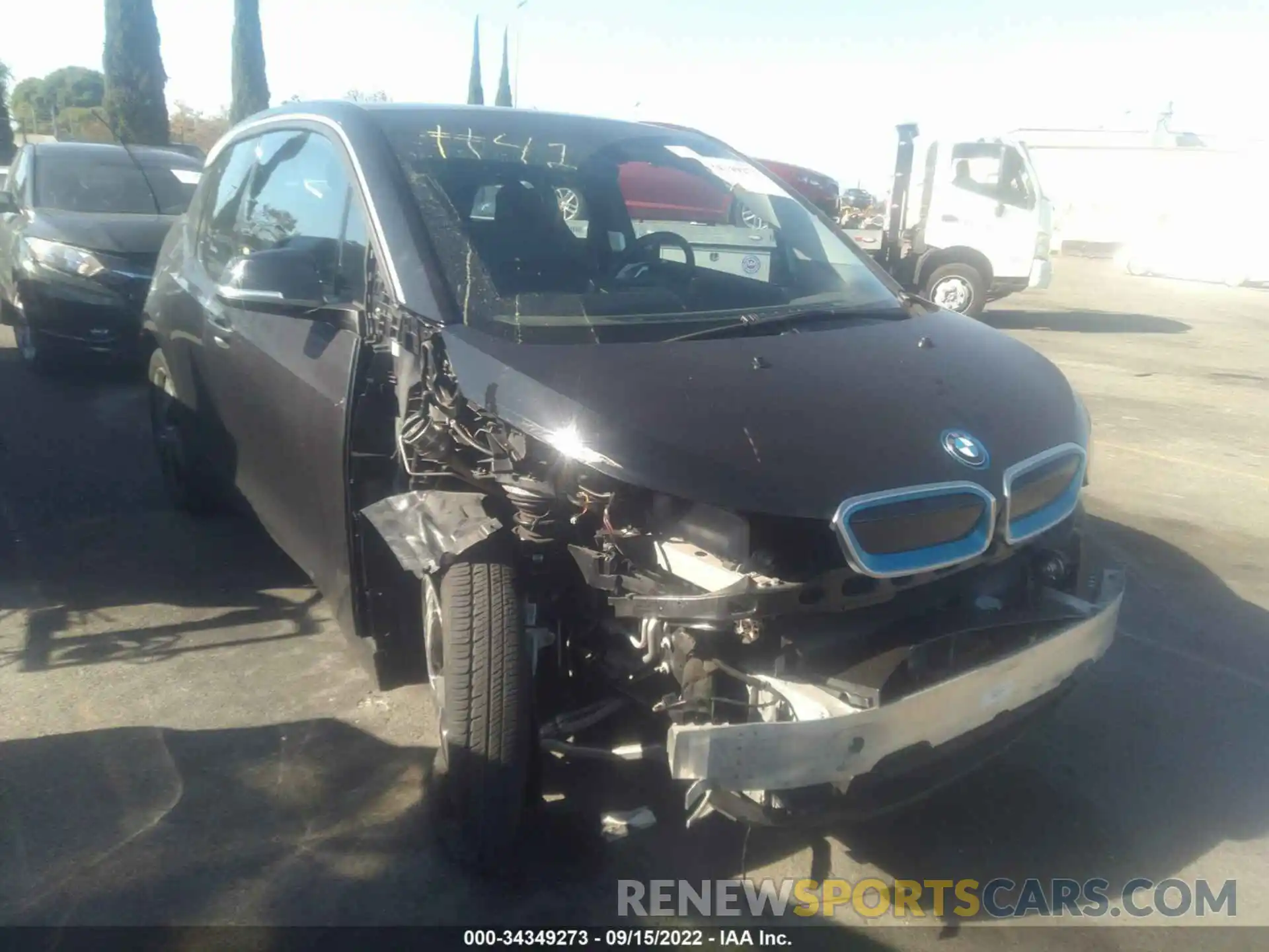 1 Photograph of a damaged car WBY8P4C59K7D36190 BMW I3 2019