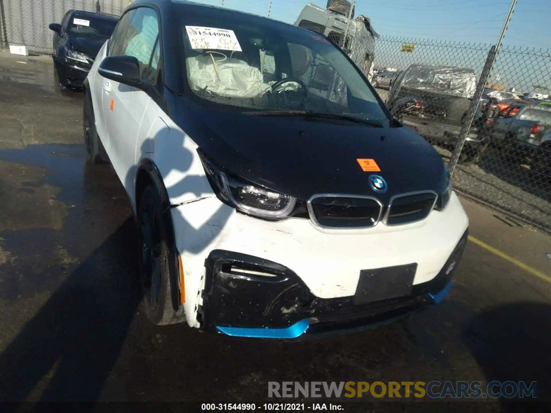 6 Photograph of a damaged car WBY8P8C50K7D24632 BMW I3 2019