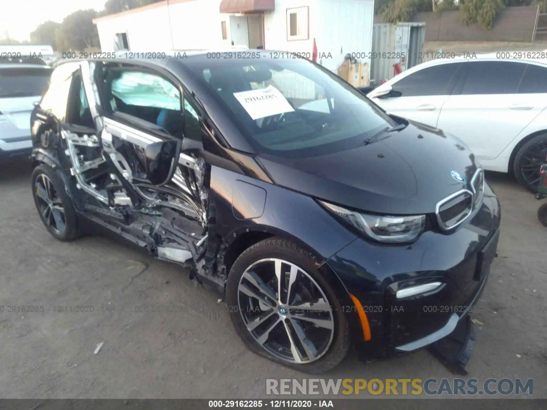 1 Photograph of a damaged car WBY8P8C50K7E53938 BMW I3 2019