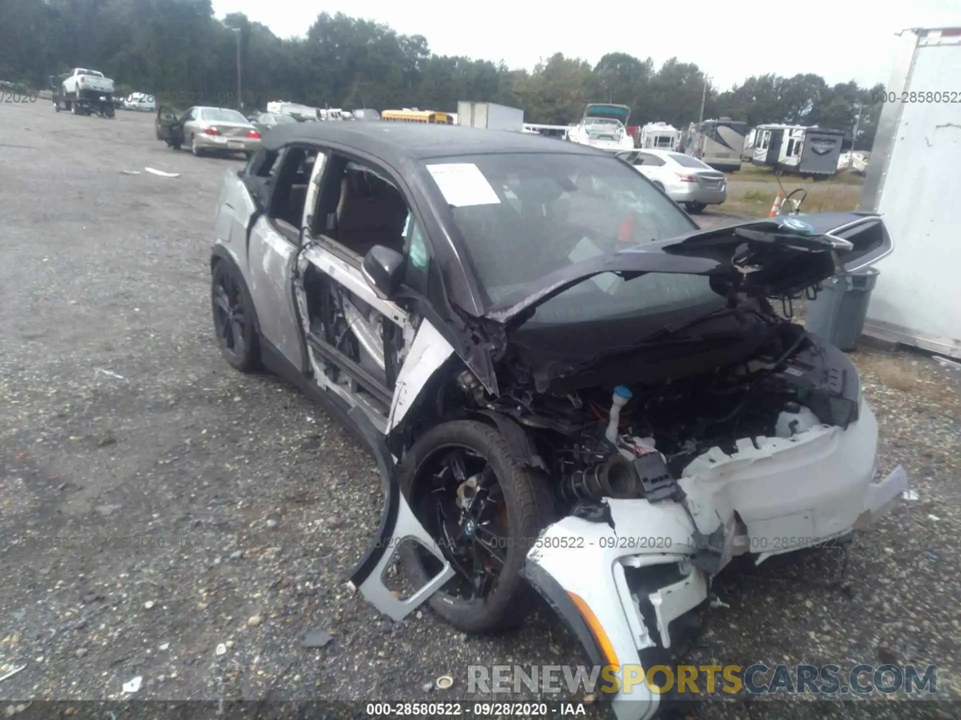 6 Photograph of a damaged car WBY8P8C52K7E86004 BMW I3 2019