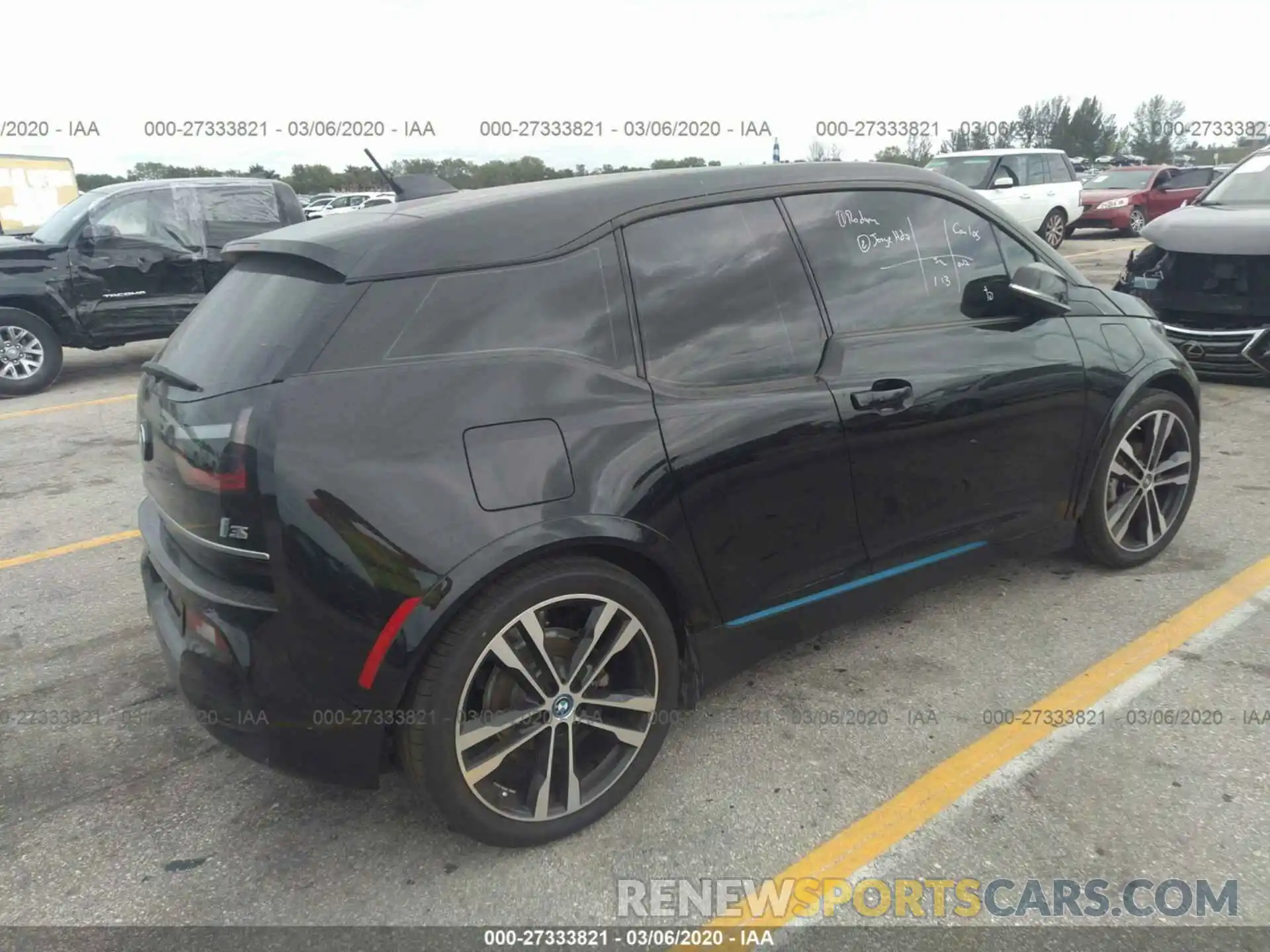 4 Photograph of a damaged car WBY8P8C56KVD35288 BMW I3 2019